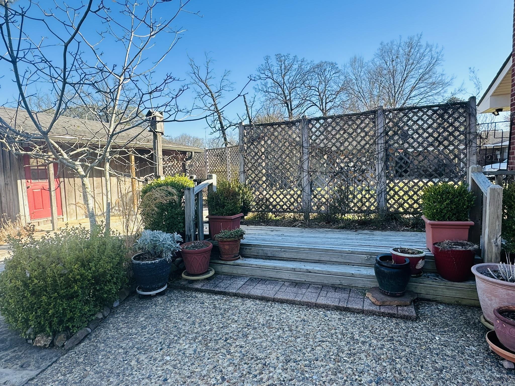 607 S Cherry St Property Photo 6