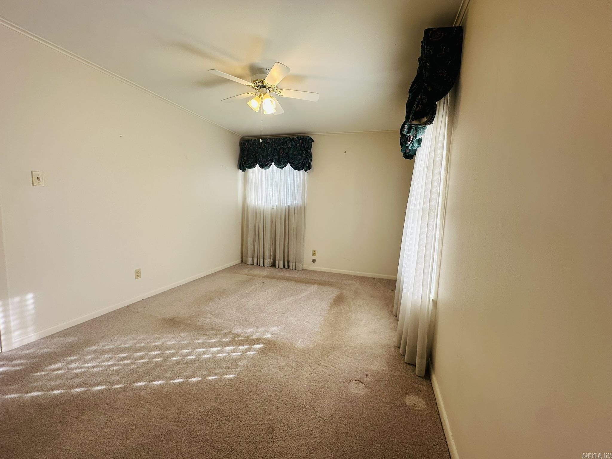 607 S Cherry St Property Photo 30
