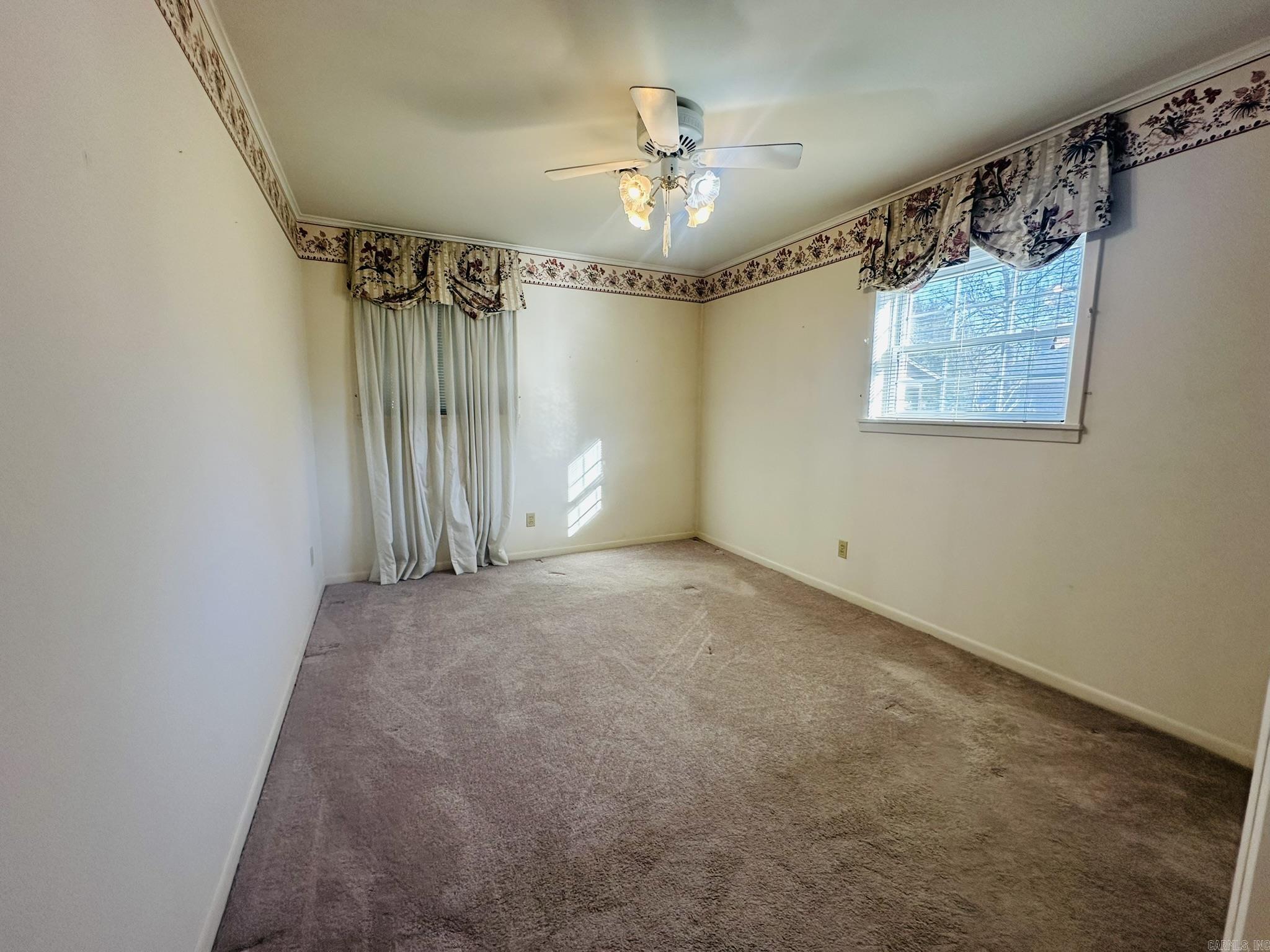 607 S Cherry St Property Photo 31
