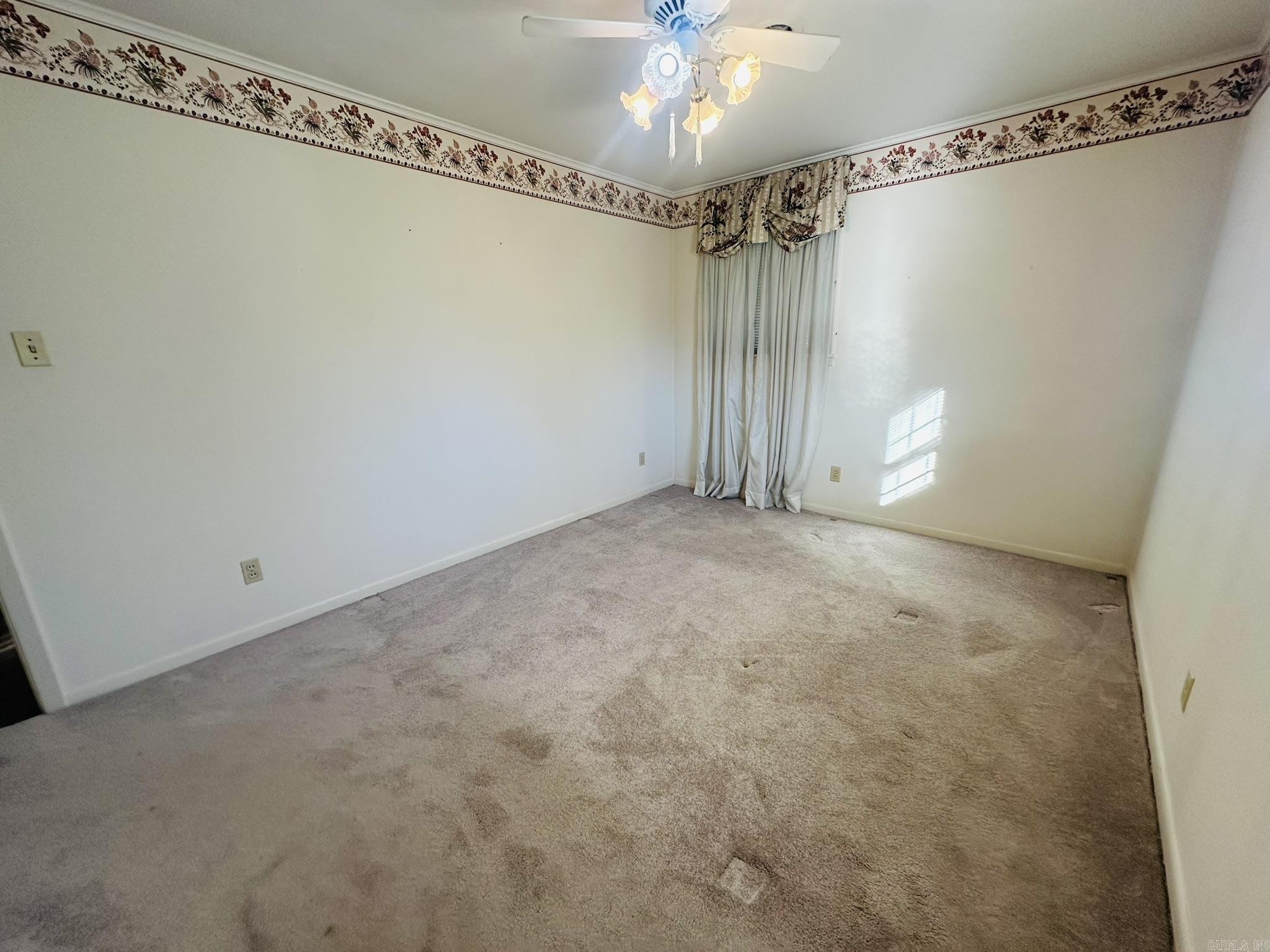 607 S Cherry St Property Photo 32