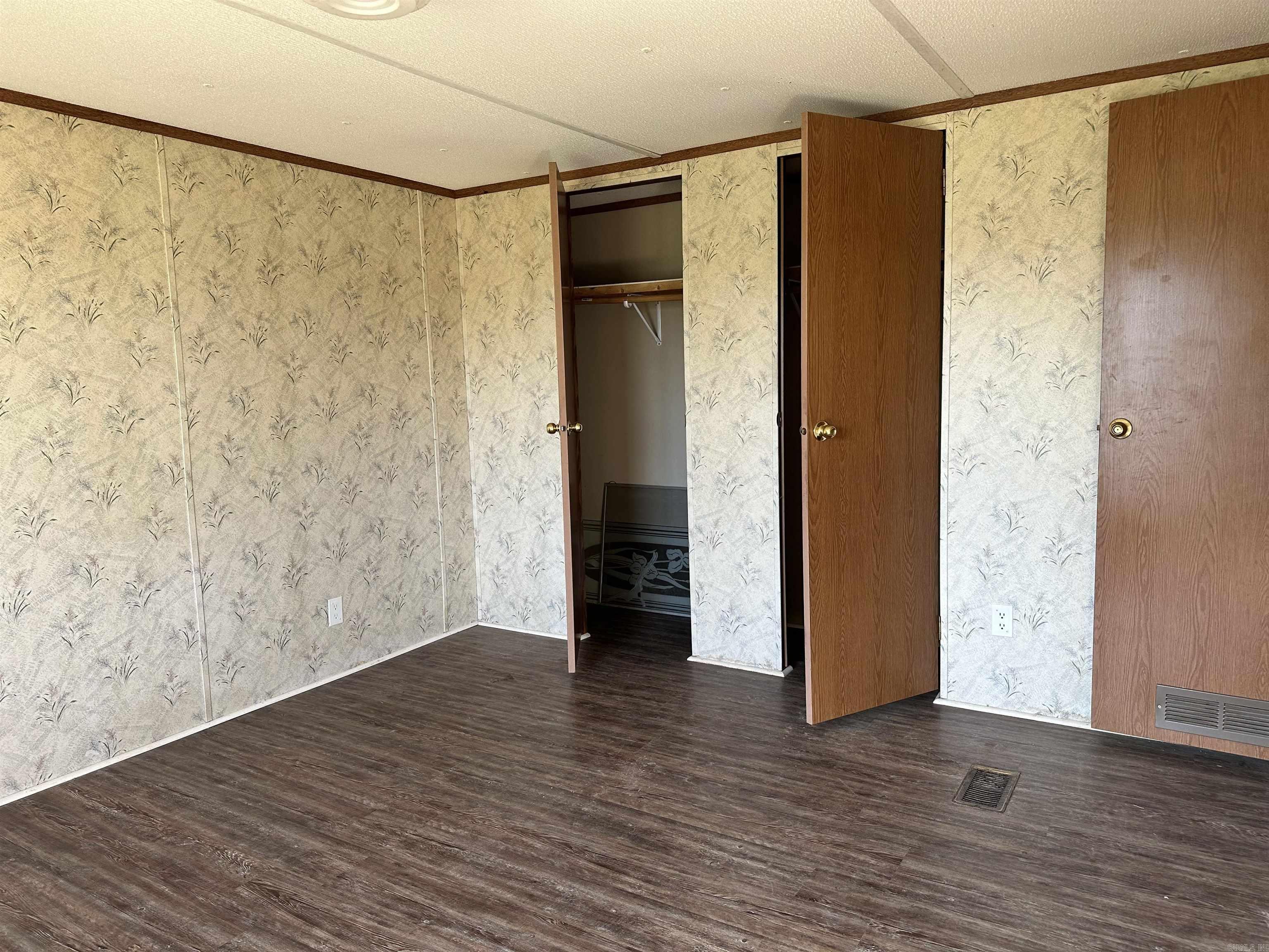 218 Crooker Ranch Drive Property Photo 27