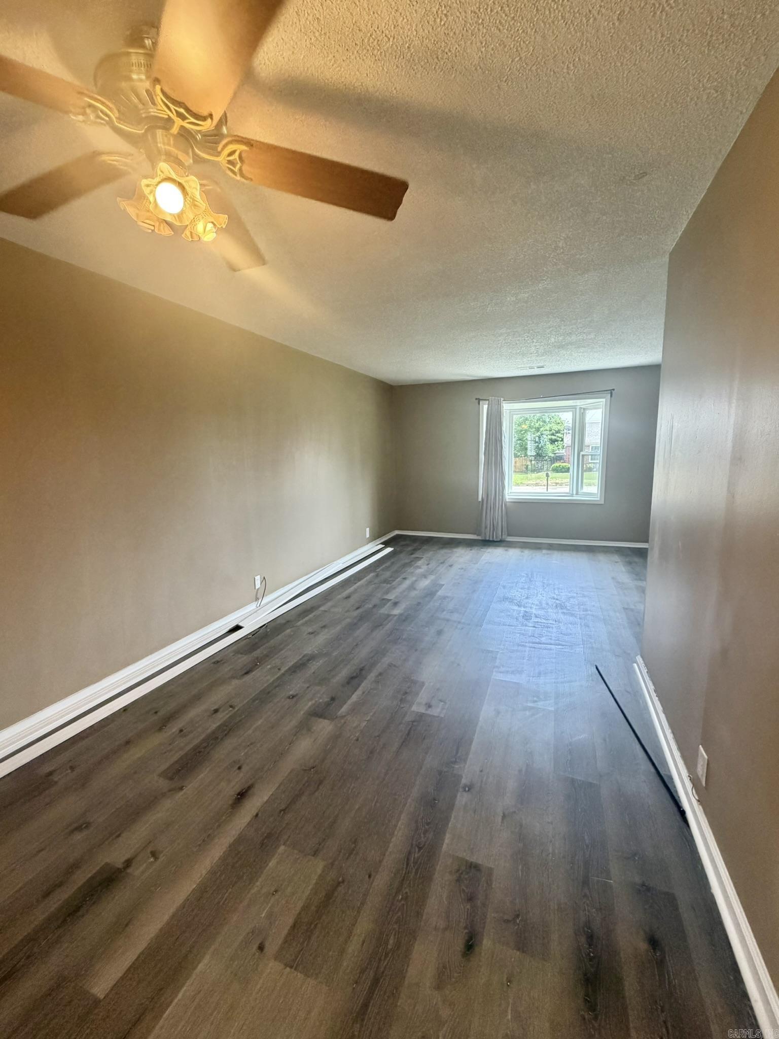 2708 Noble Drive Property Photo 12