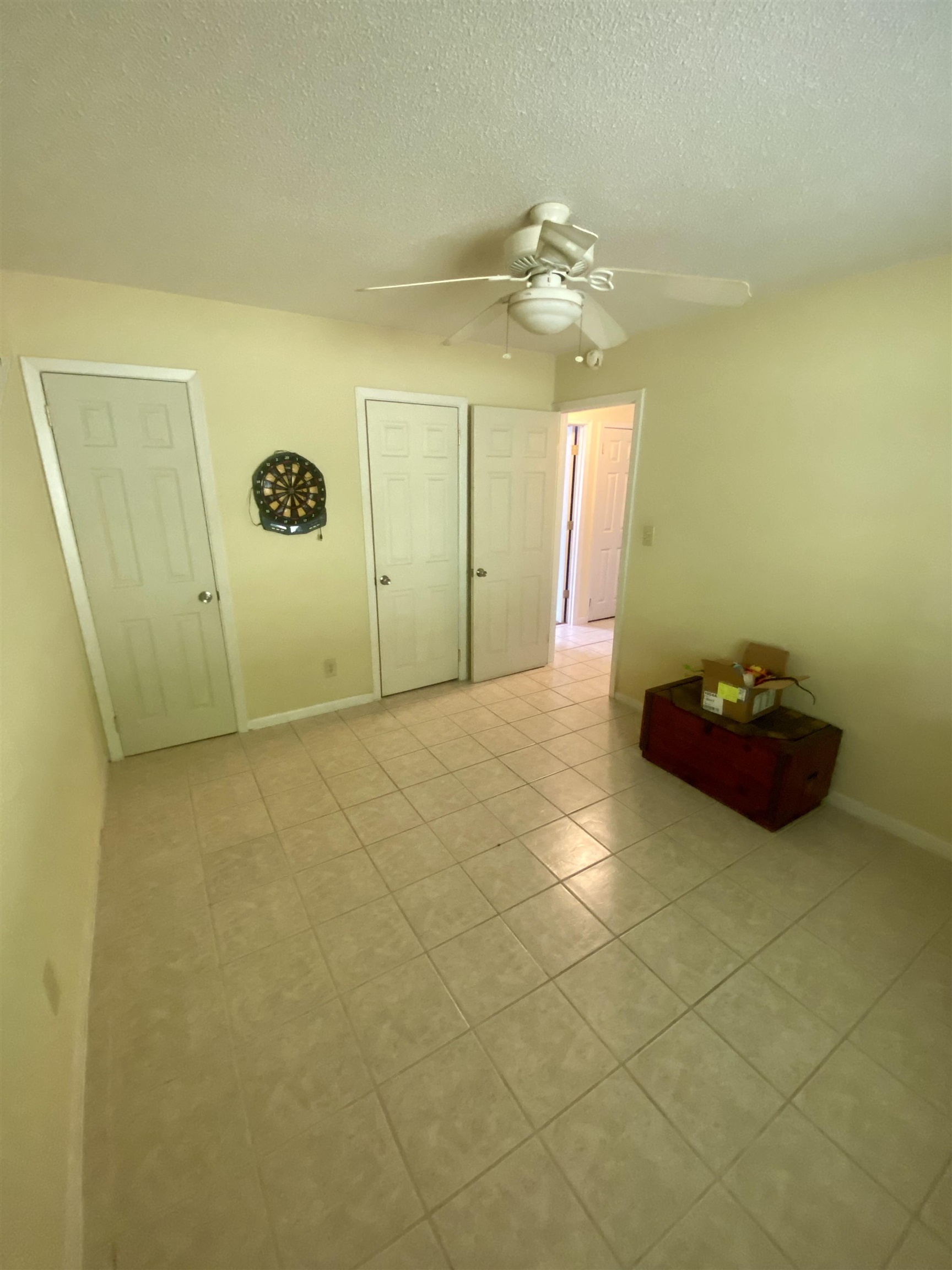 35 E Lakeshore Property Photo 9