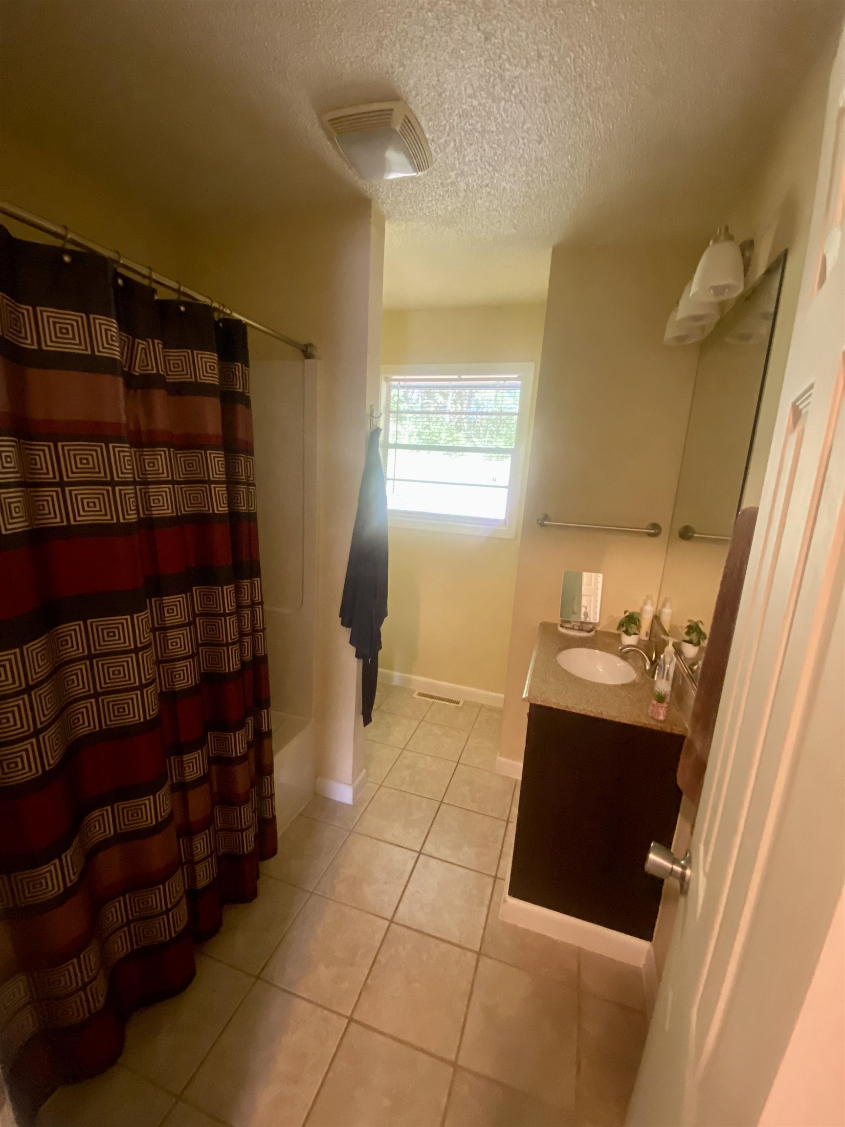 35 E Lakeshore Property Photo 12
