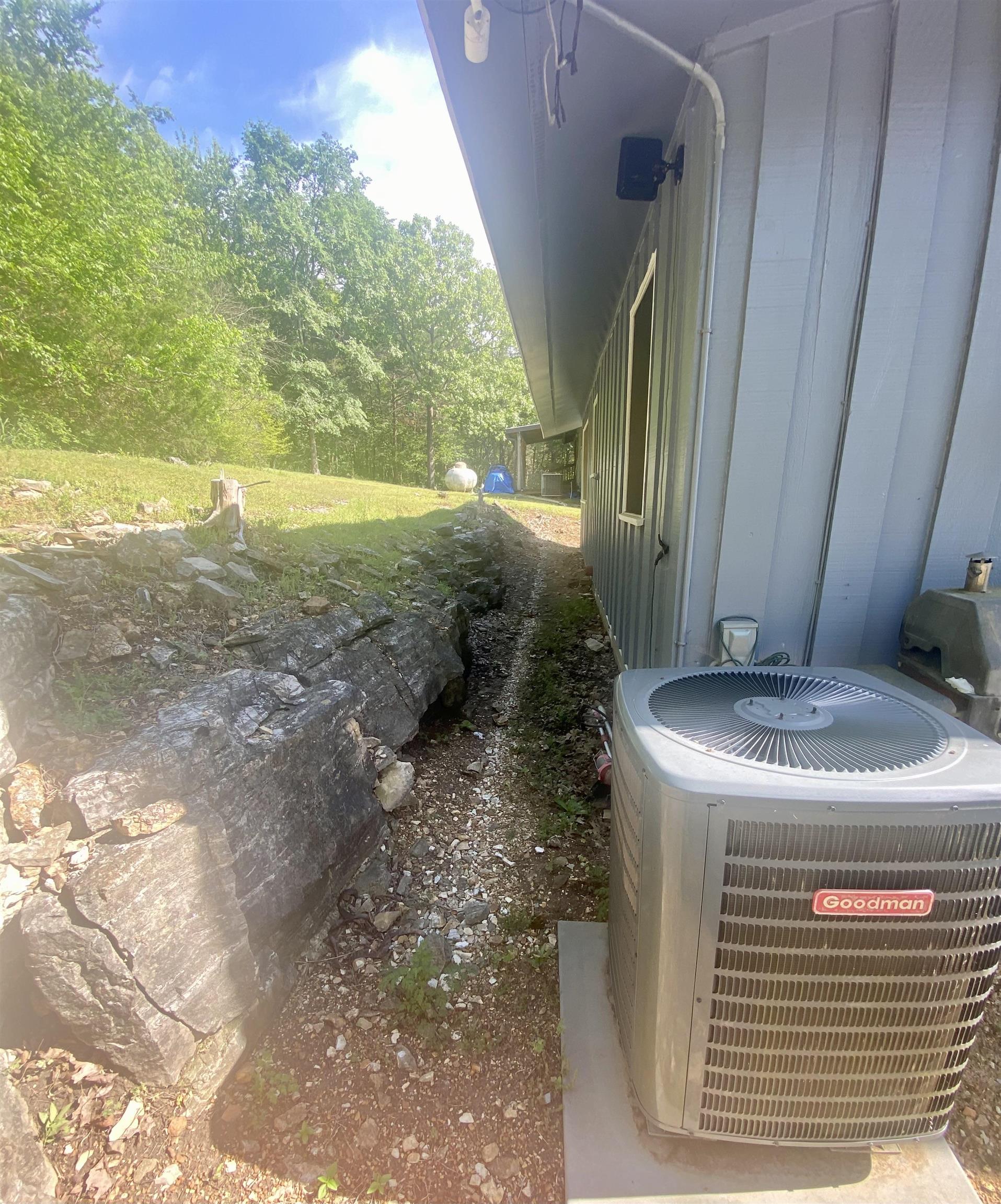 35 E Lakeshore Property Photo 19