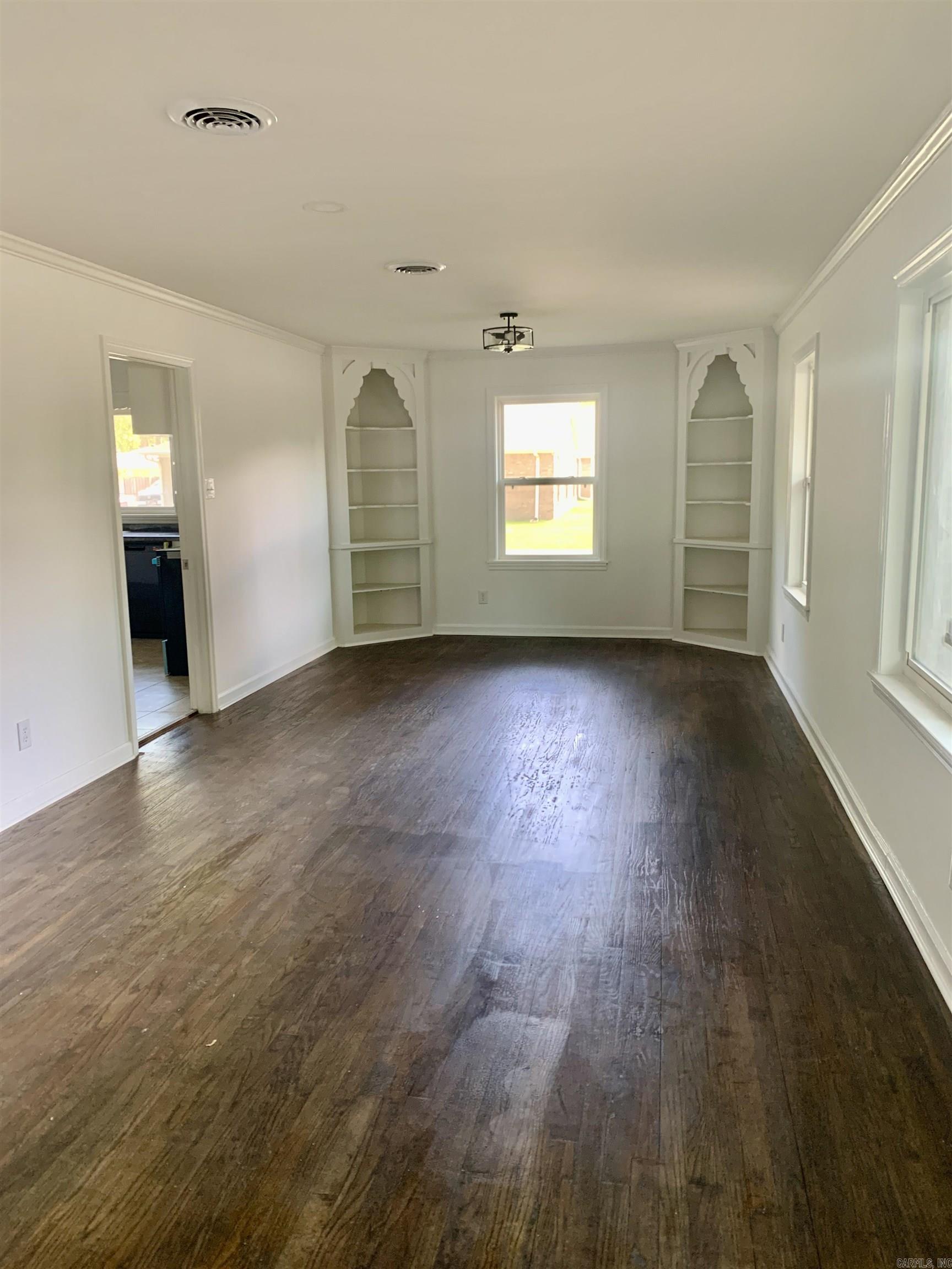 3419 S Olive Street Property Photo 5