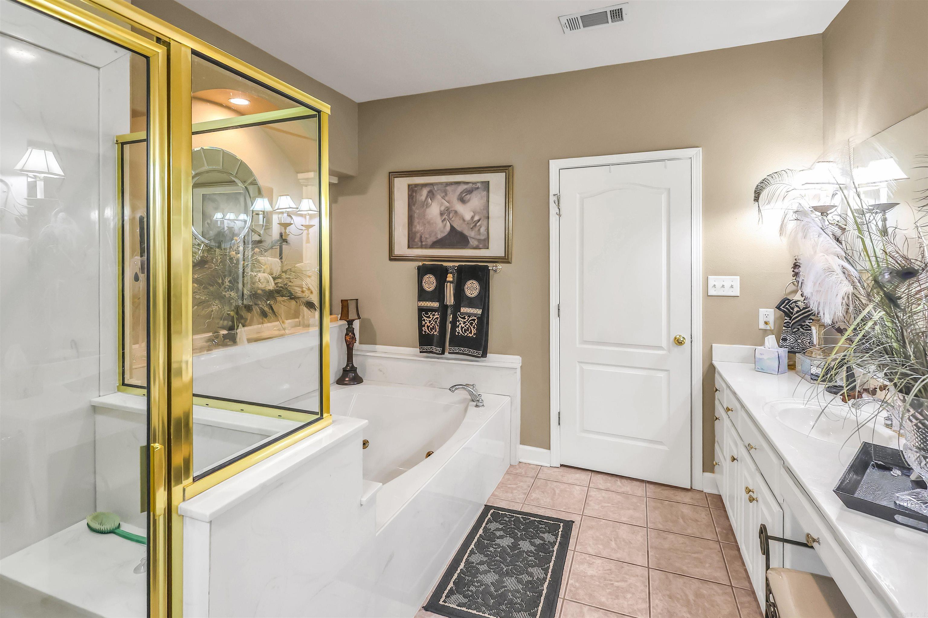 518 Amity Road H-3 Property Photo 26