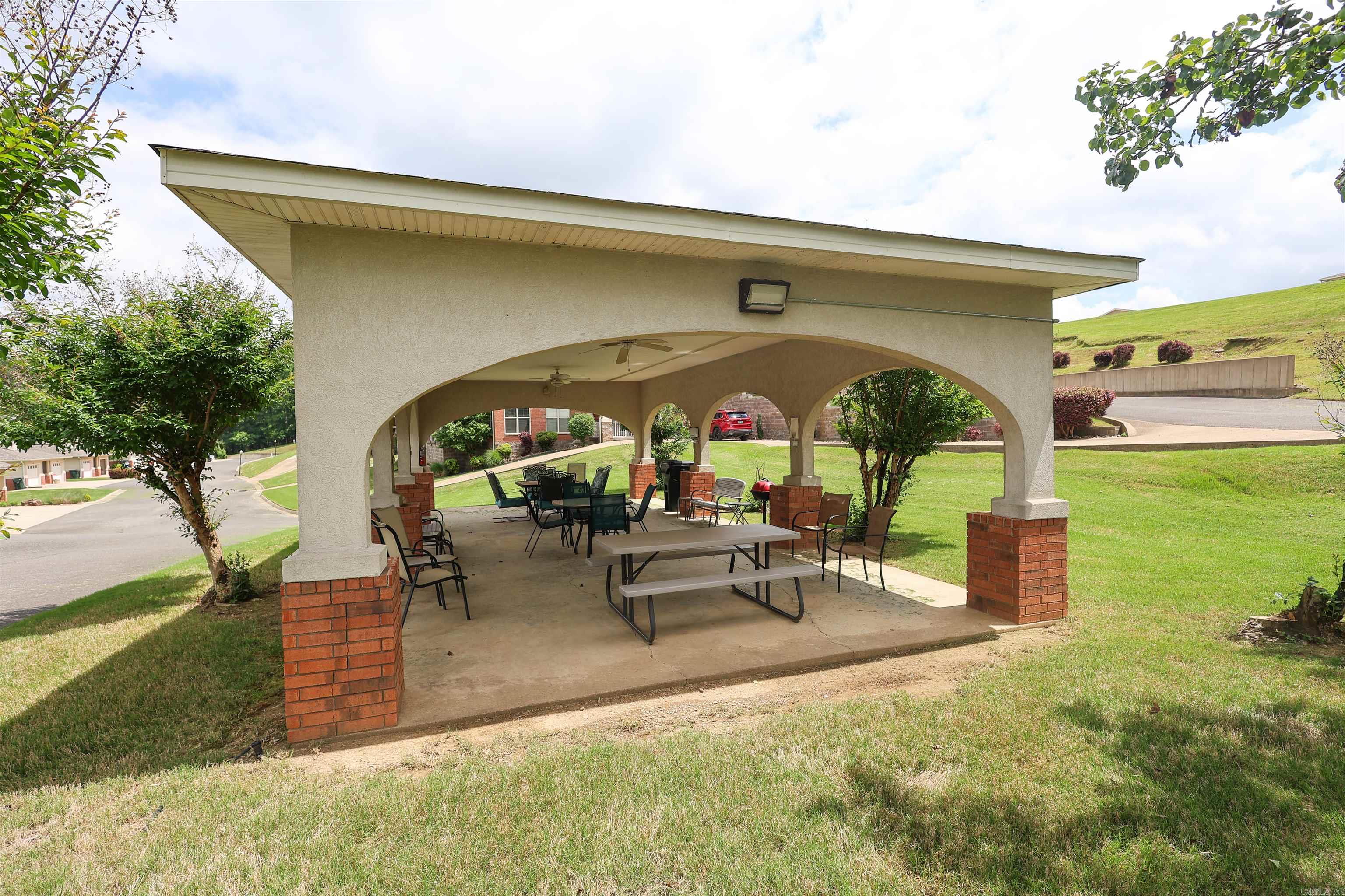 518 Amity Road H-3 Property Photo 45