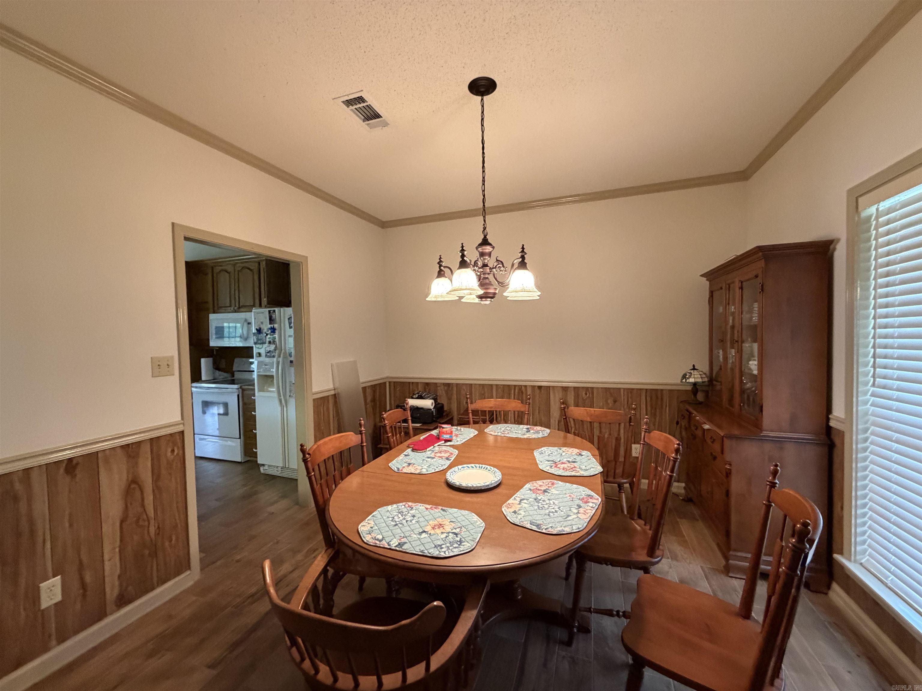 2920 Goodfellow Property Photo 16