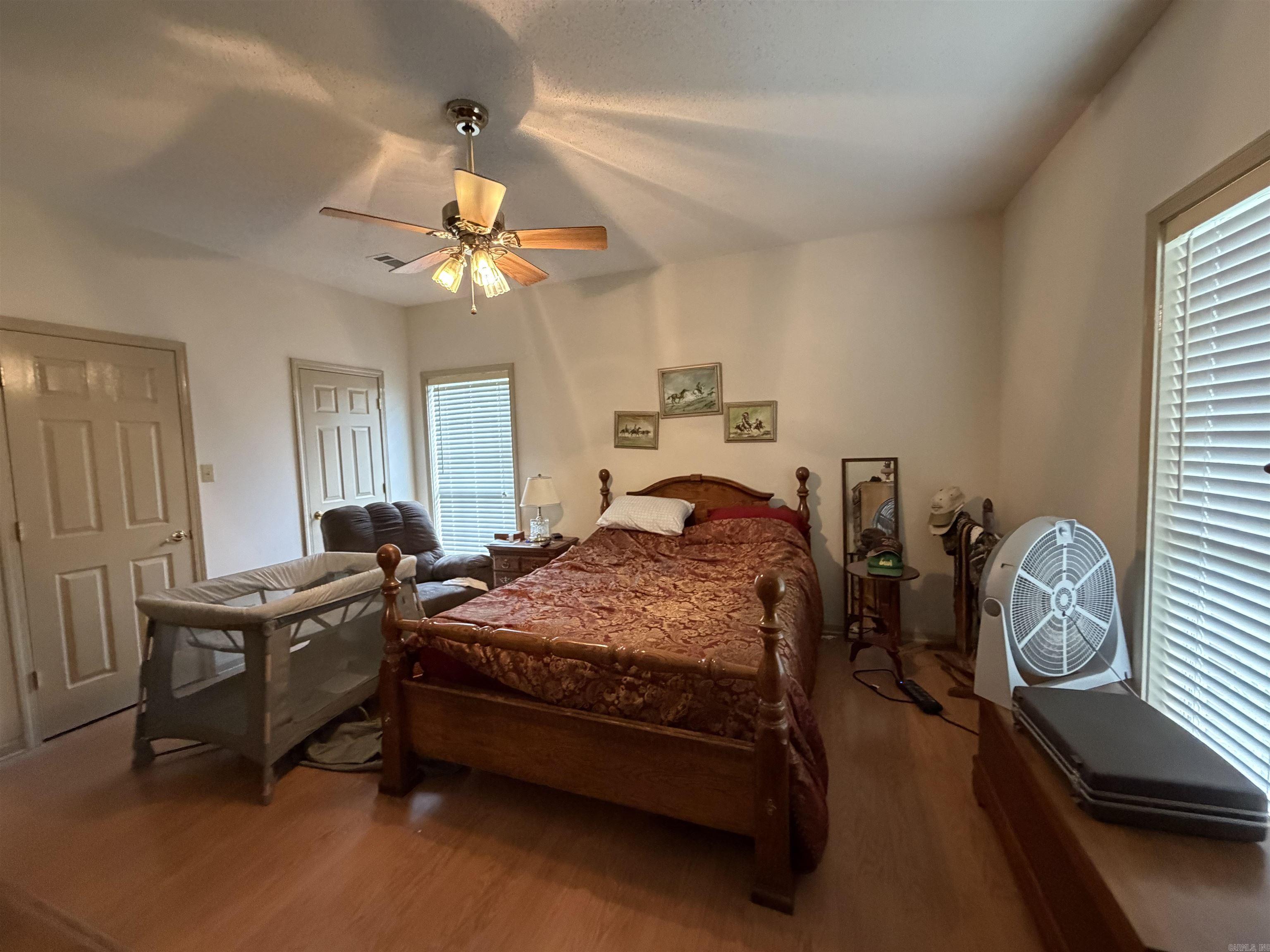 2920 Goodfellow Property Photo 26