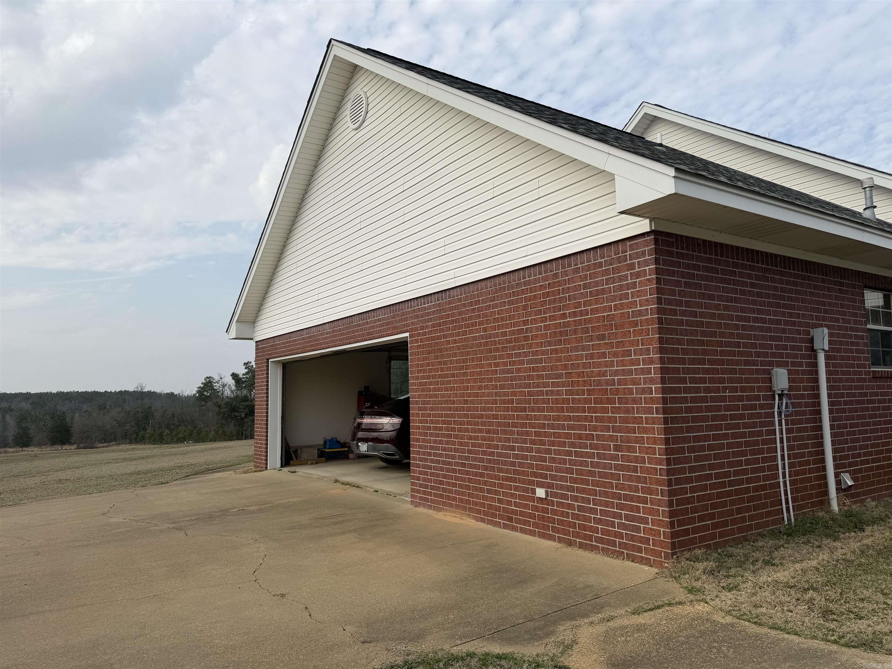 2920 Goodfellow Property Photo 30