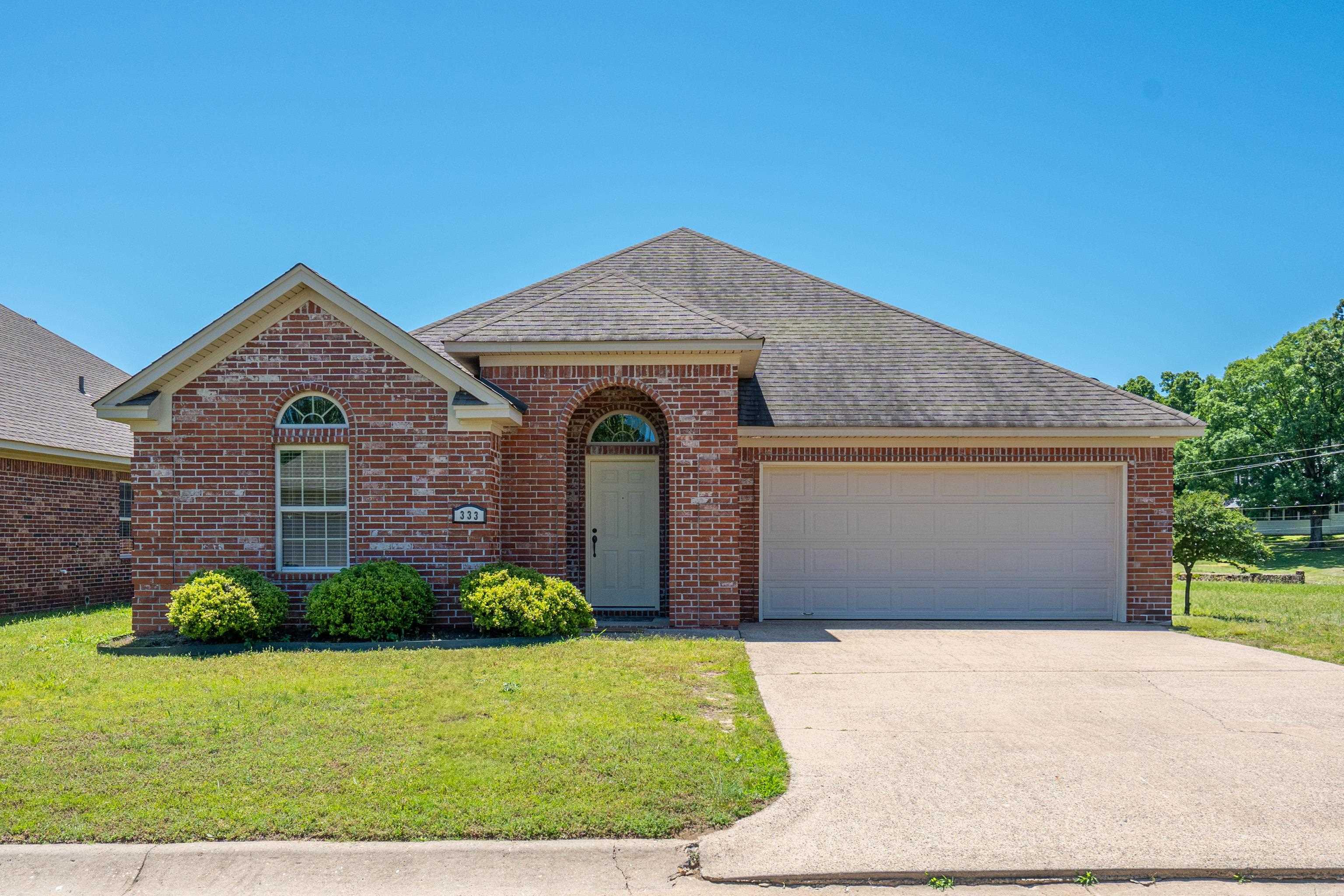 333 Autumn Ridge Property Photo 1