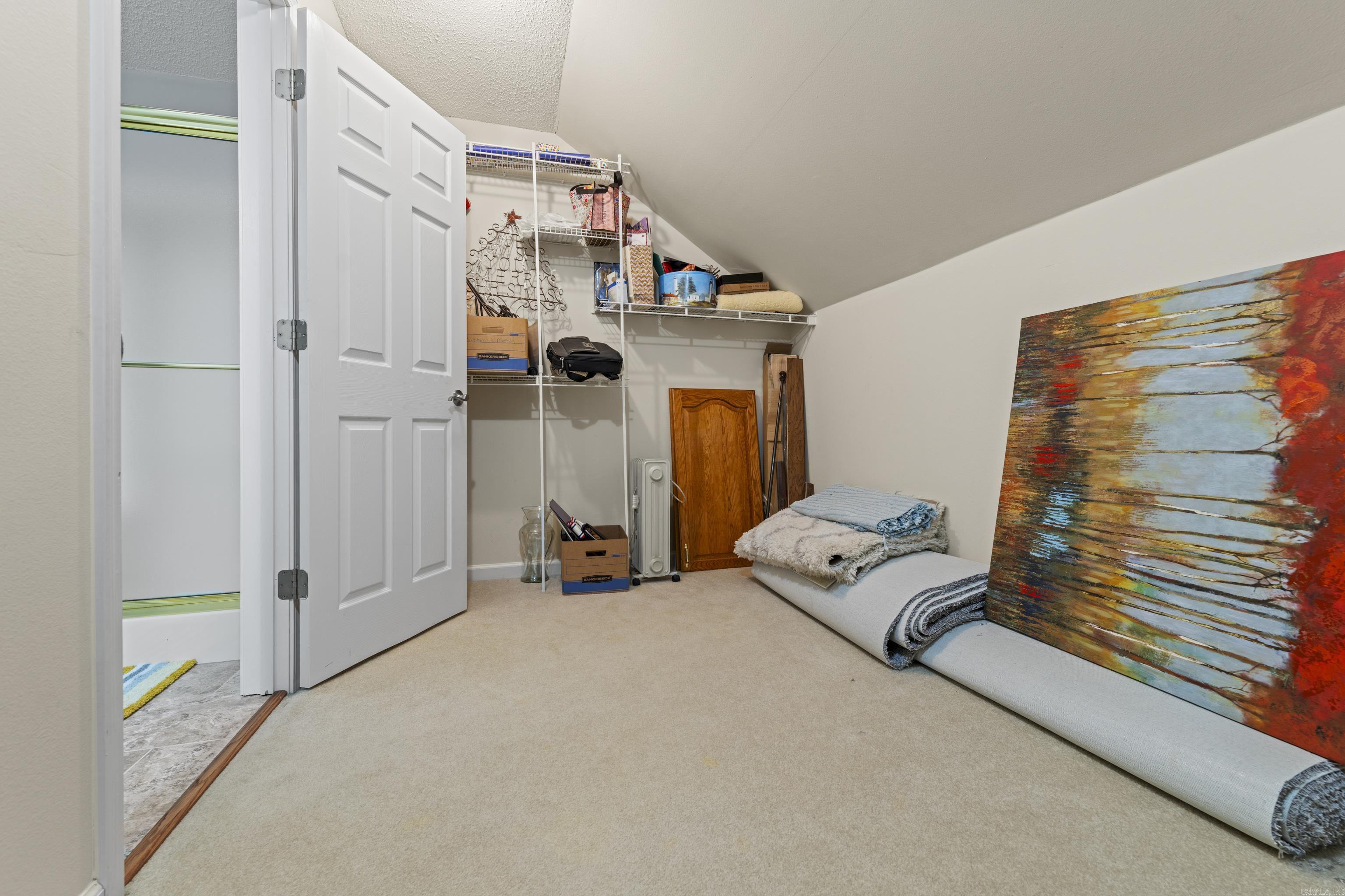 1408 Lee Place Property Photo 29