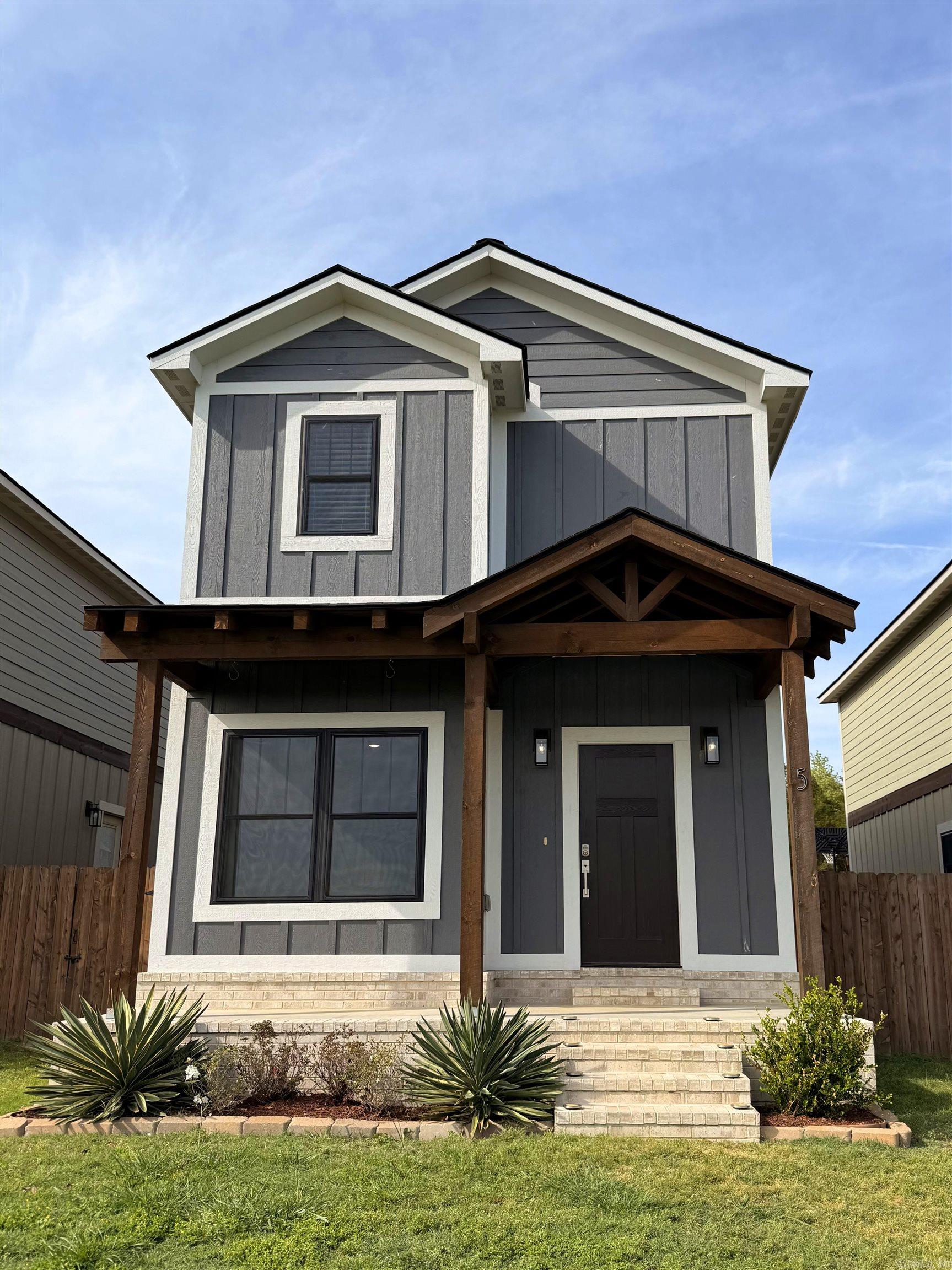 5 Estes Way Property Photo 1