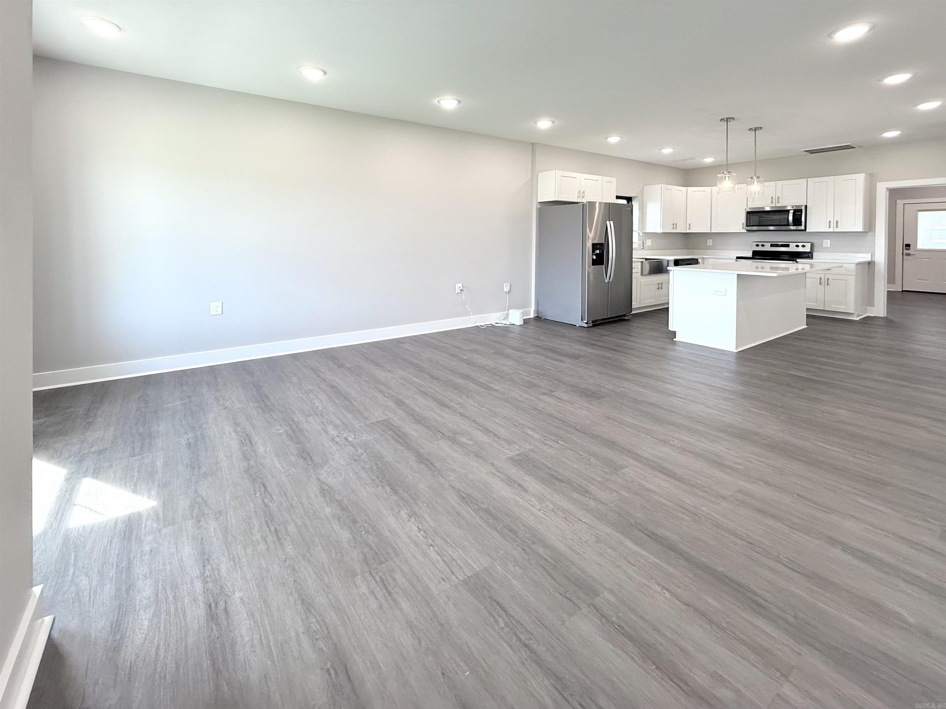 5 Estes Way Property Photo 6
