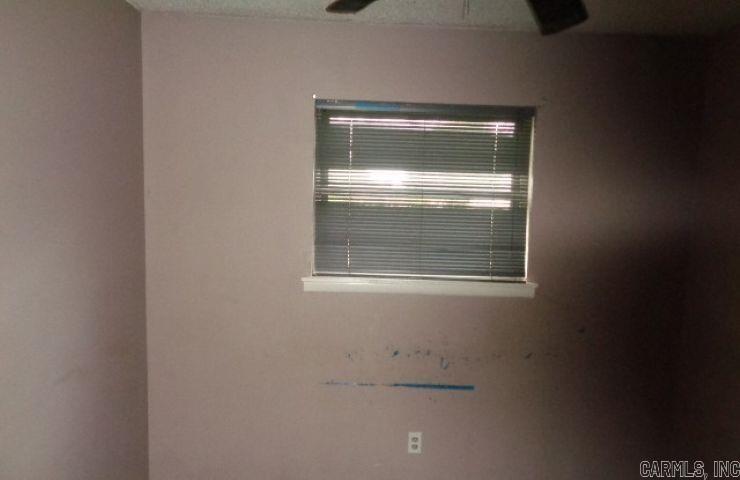 2101 Muldrow Drive Property Photo 4