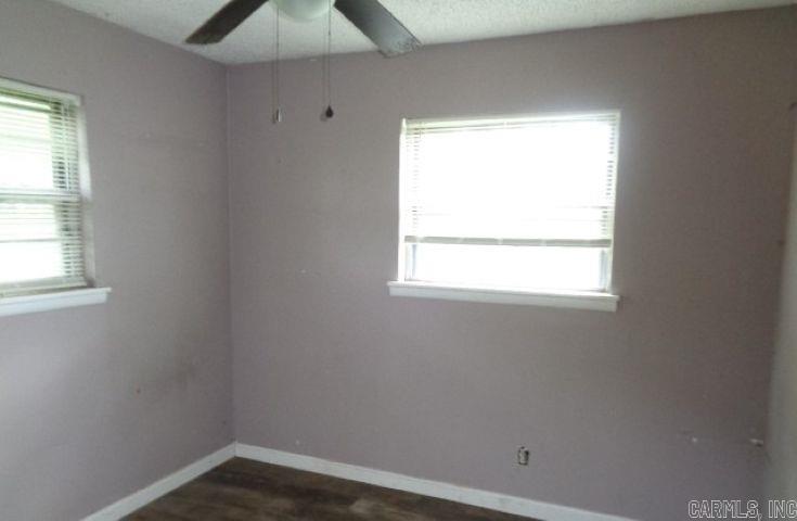 2101 Muldrow Drive Property Photo 8