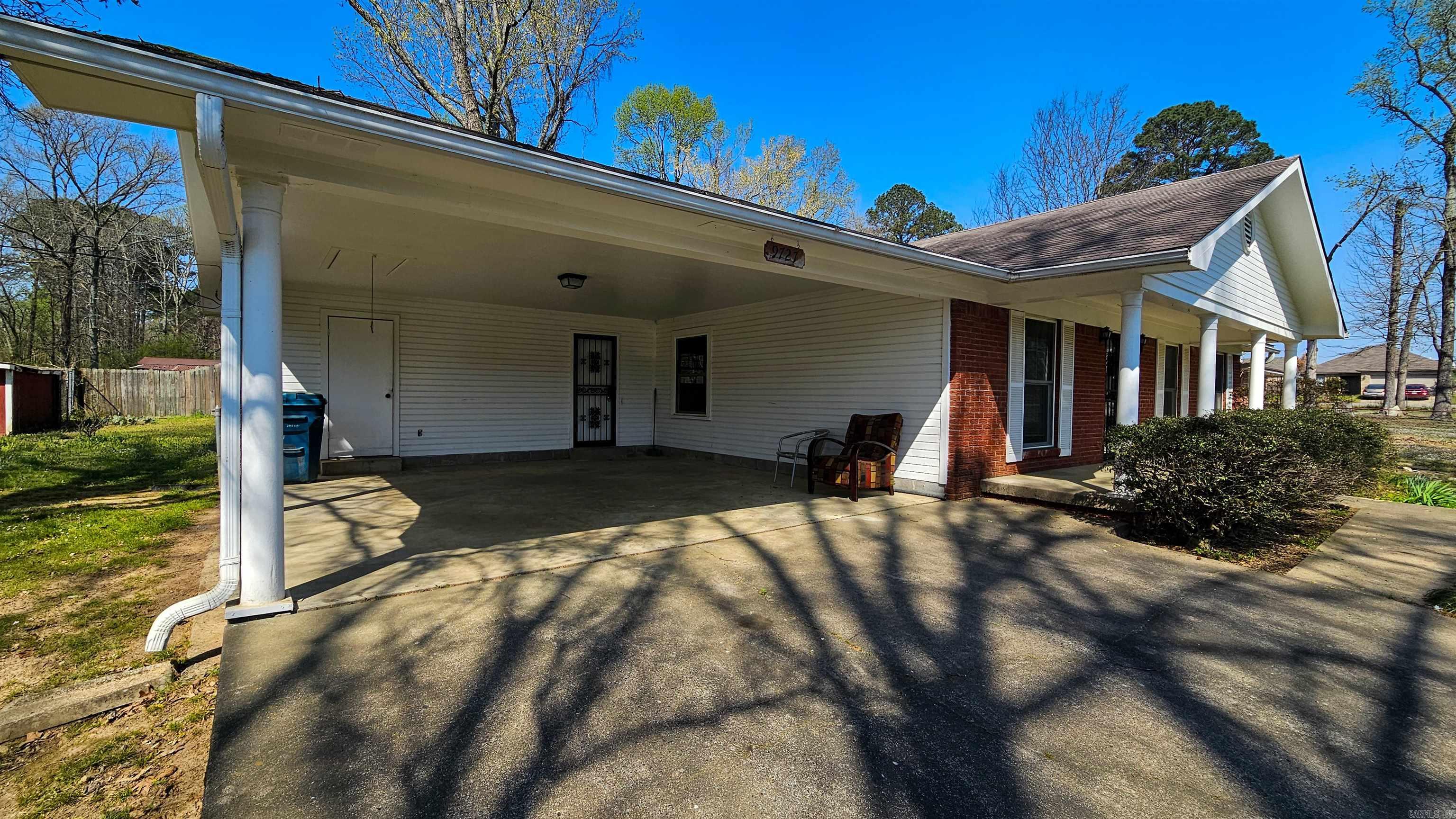9727 Lanehart Road Property Photo 3