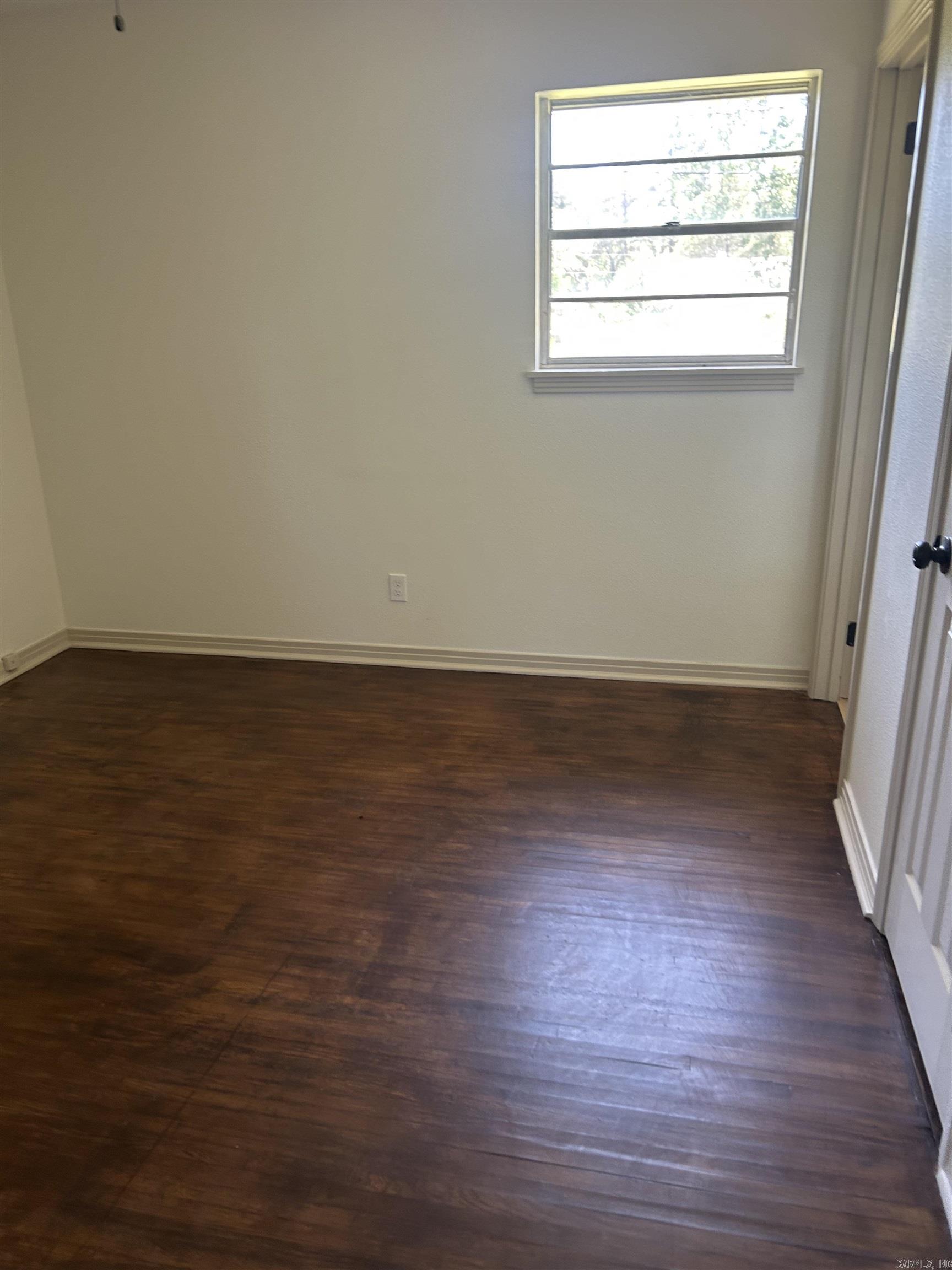 1620 Glenda Street Property Photo 5