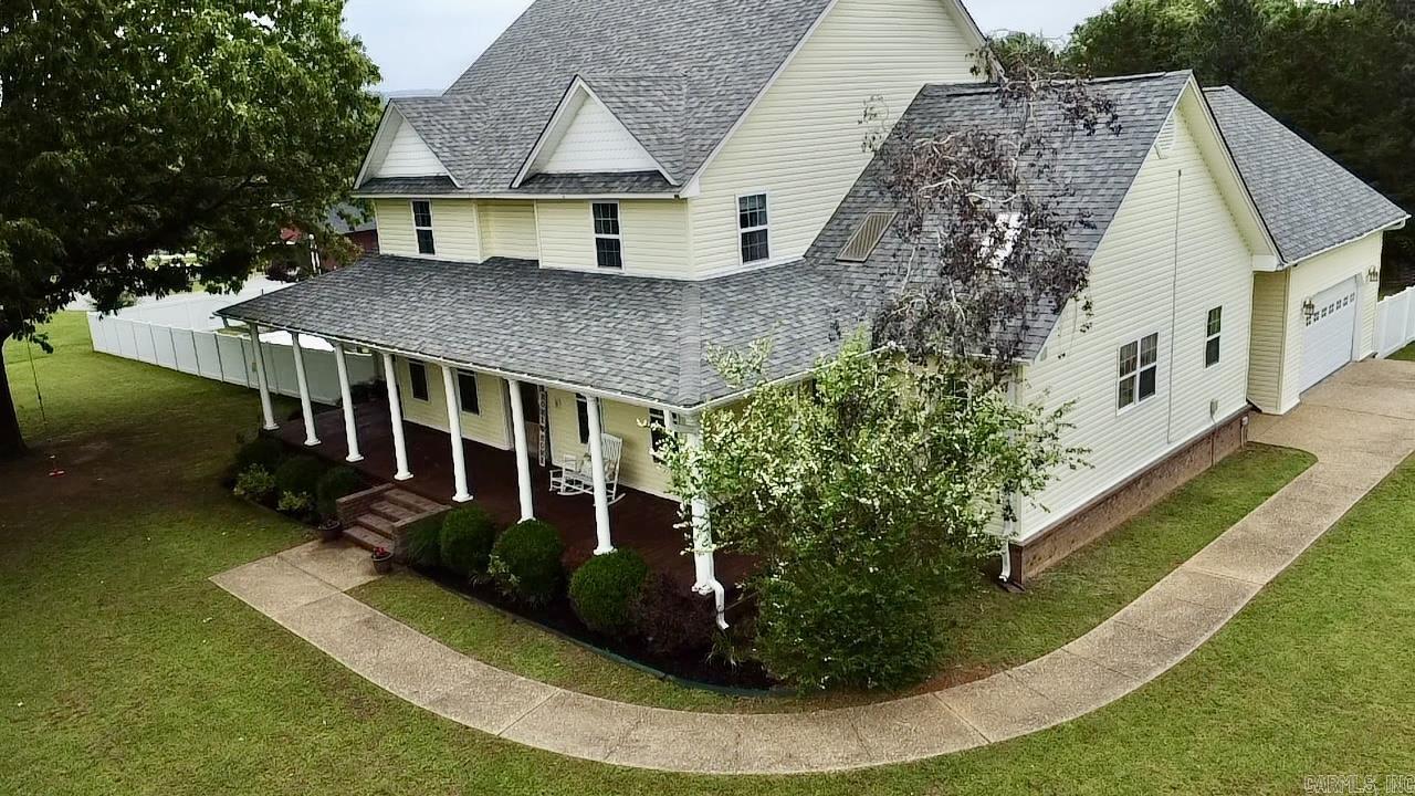 328 County Road 3467 Property Photo 4