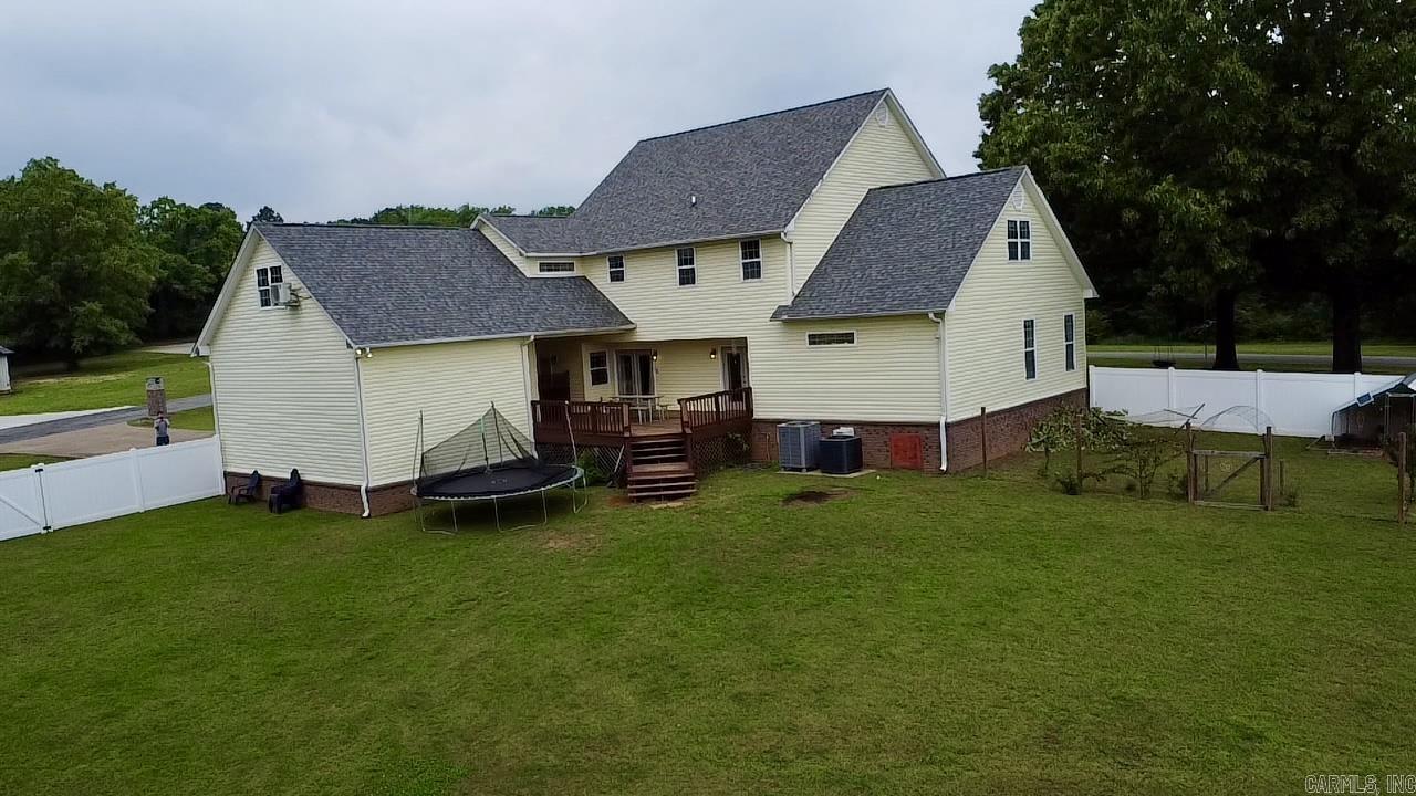 328 County Road 3467 Property Photo 6