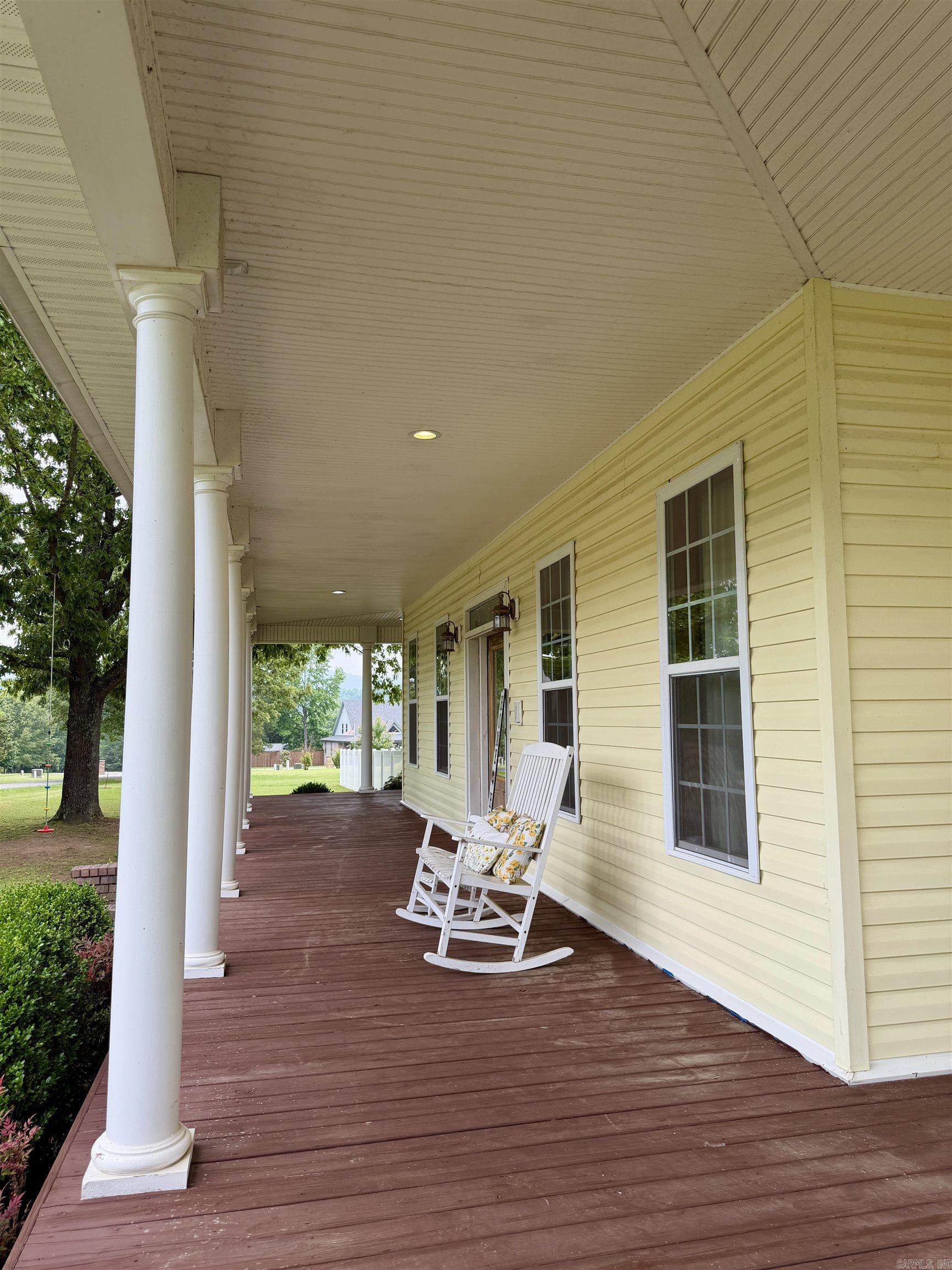 328 County Road 3467 Property Photo 11
