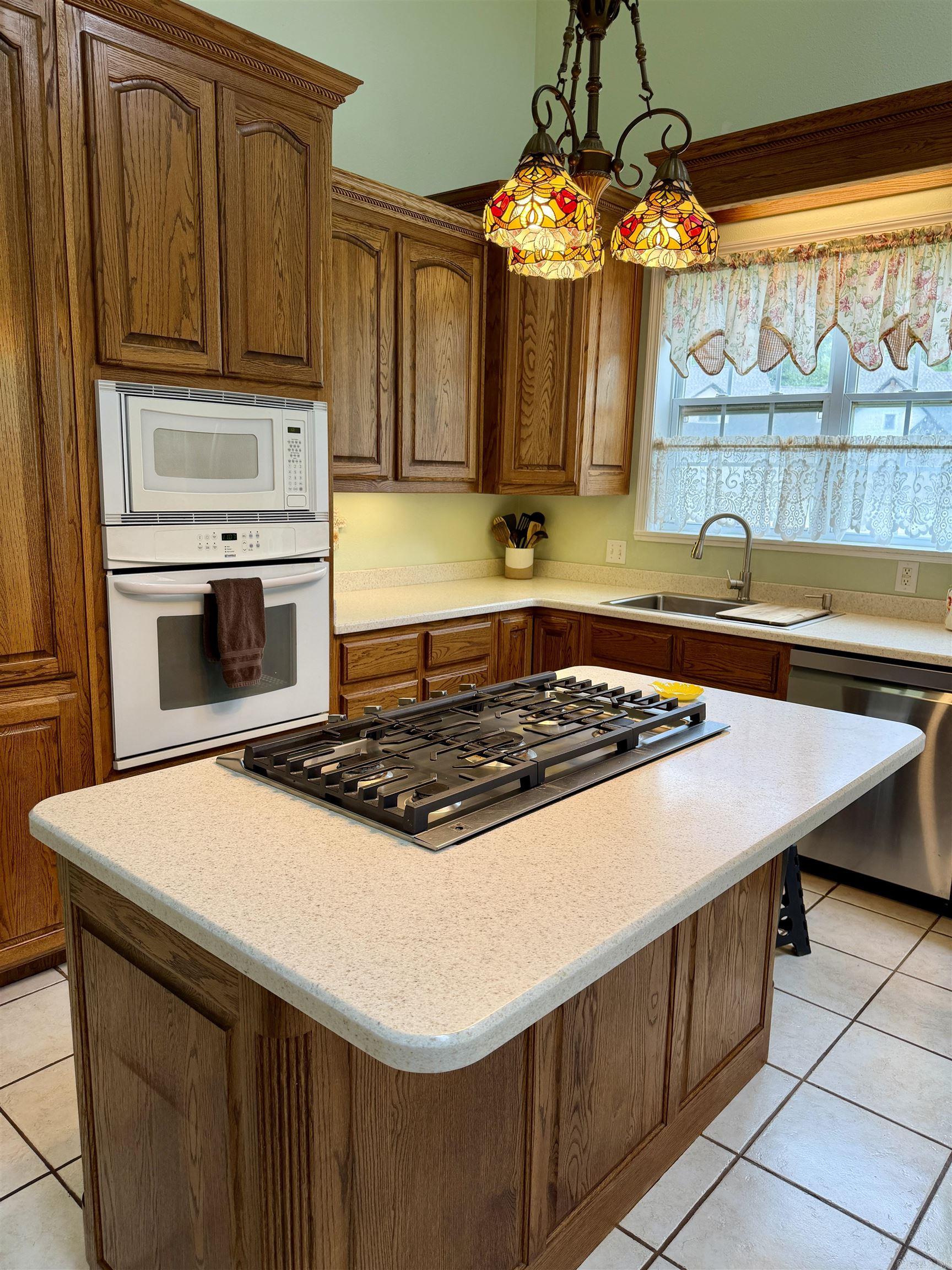 328 County Road 3467 Property Photo 20
