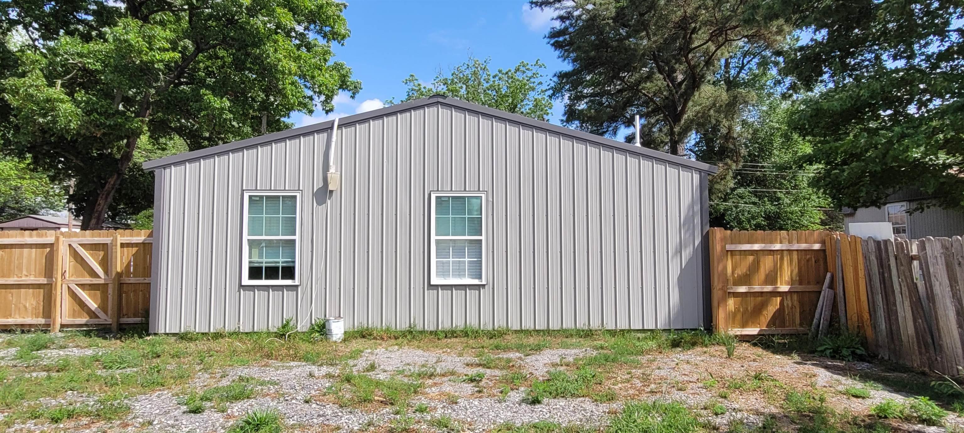 119 Beverly Street Property Photo 3
