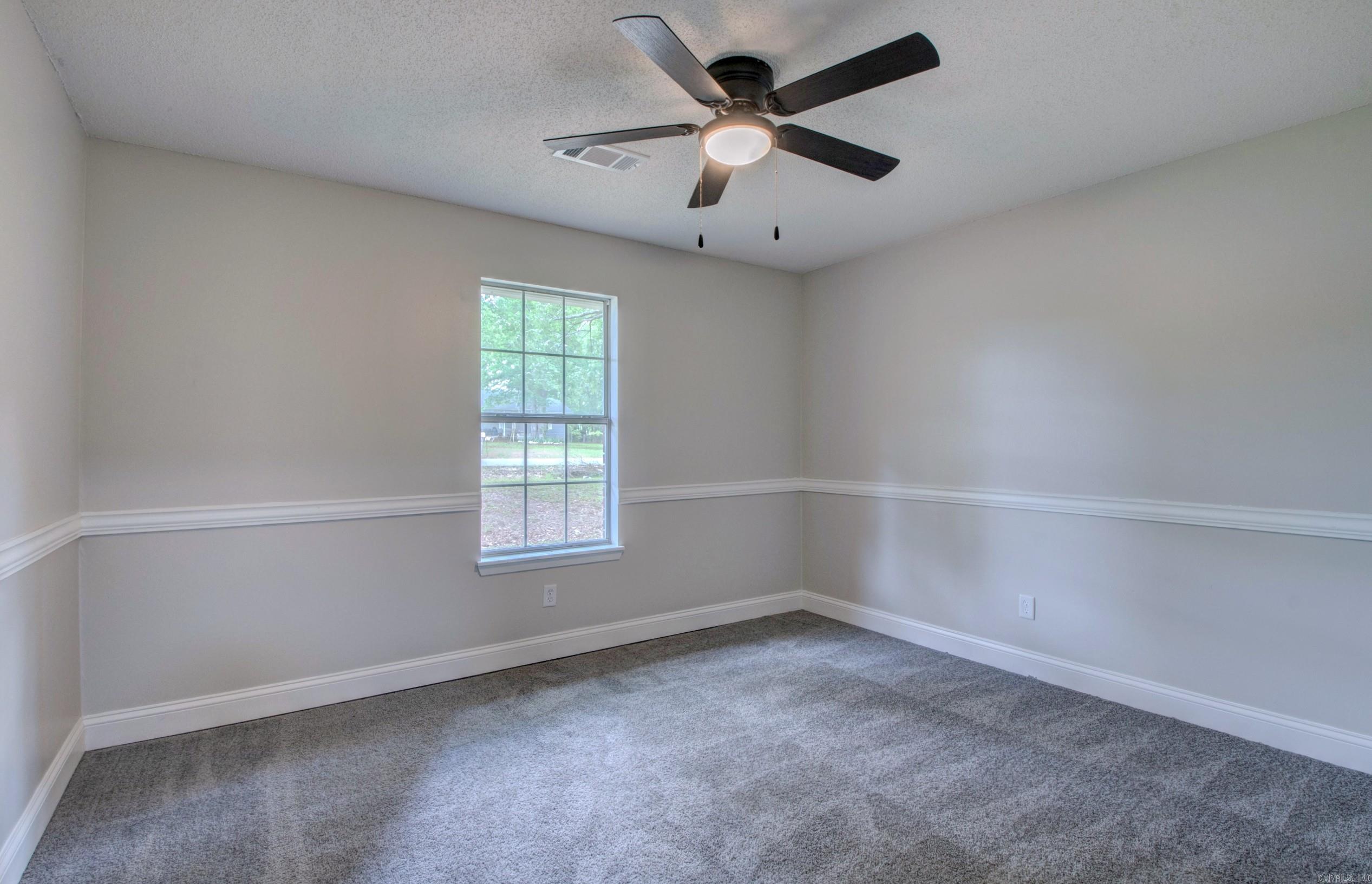 19200 Oaklawn Cove Property Photo 27