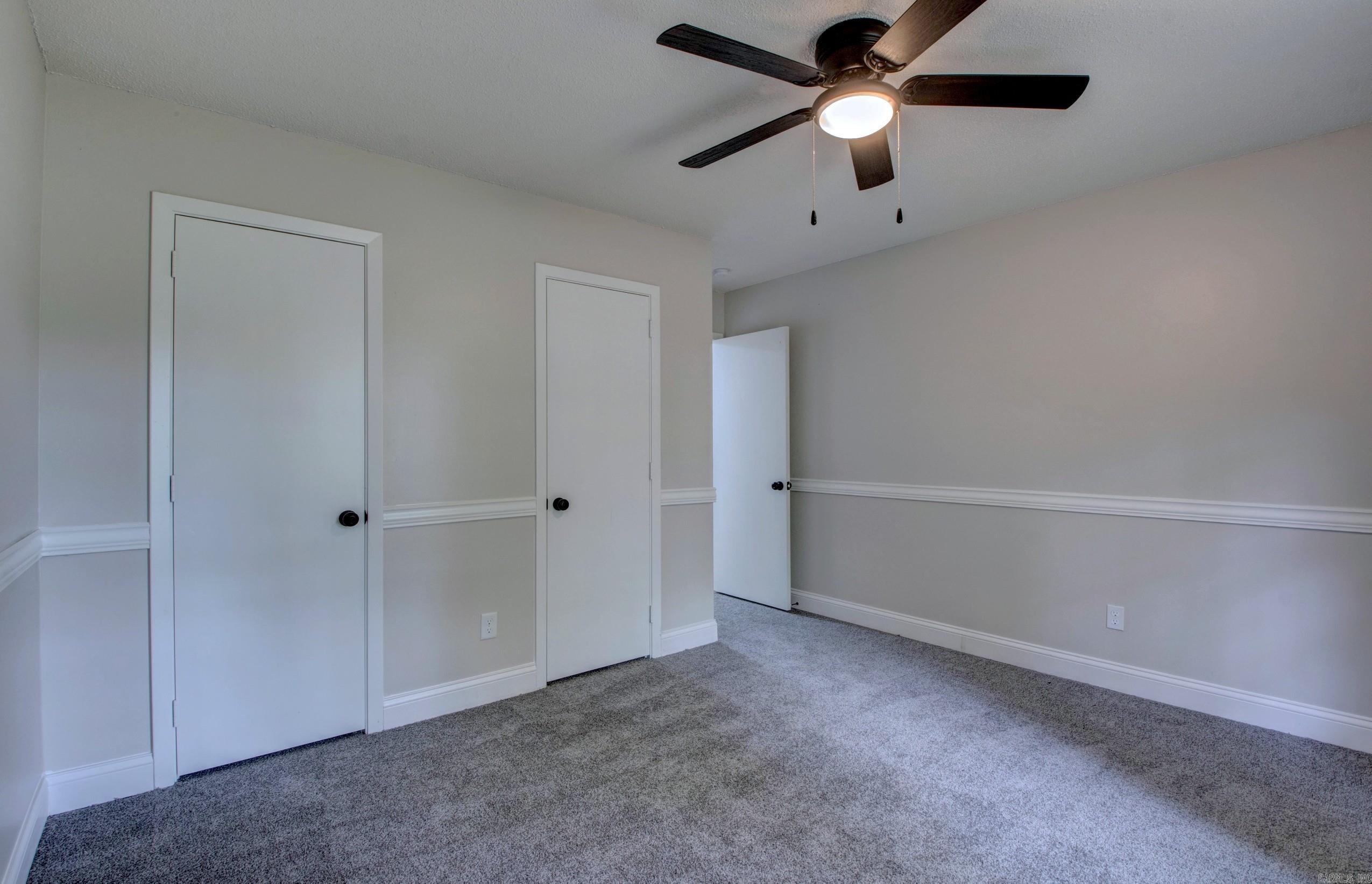 19200 Oaklawn Cove Property Photo 28