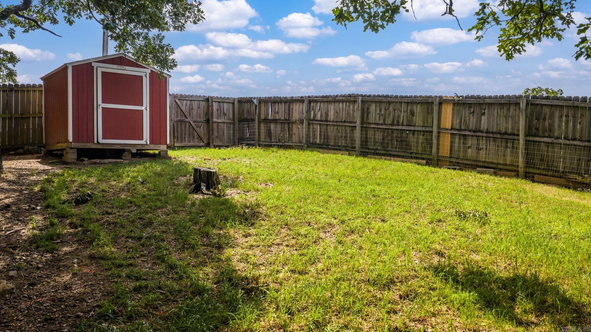 3075 Sassy Road Property Photo 11