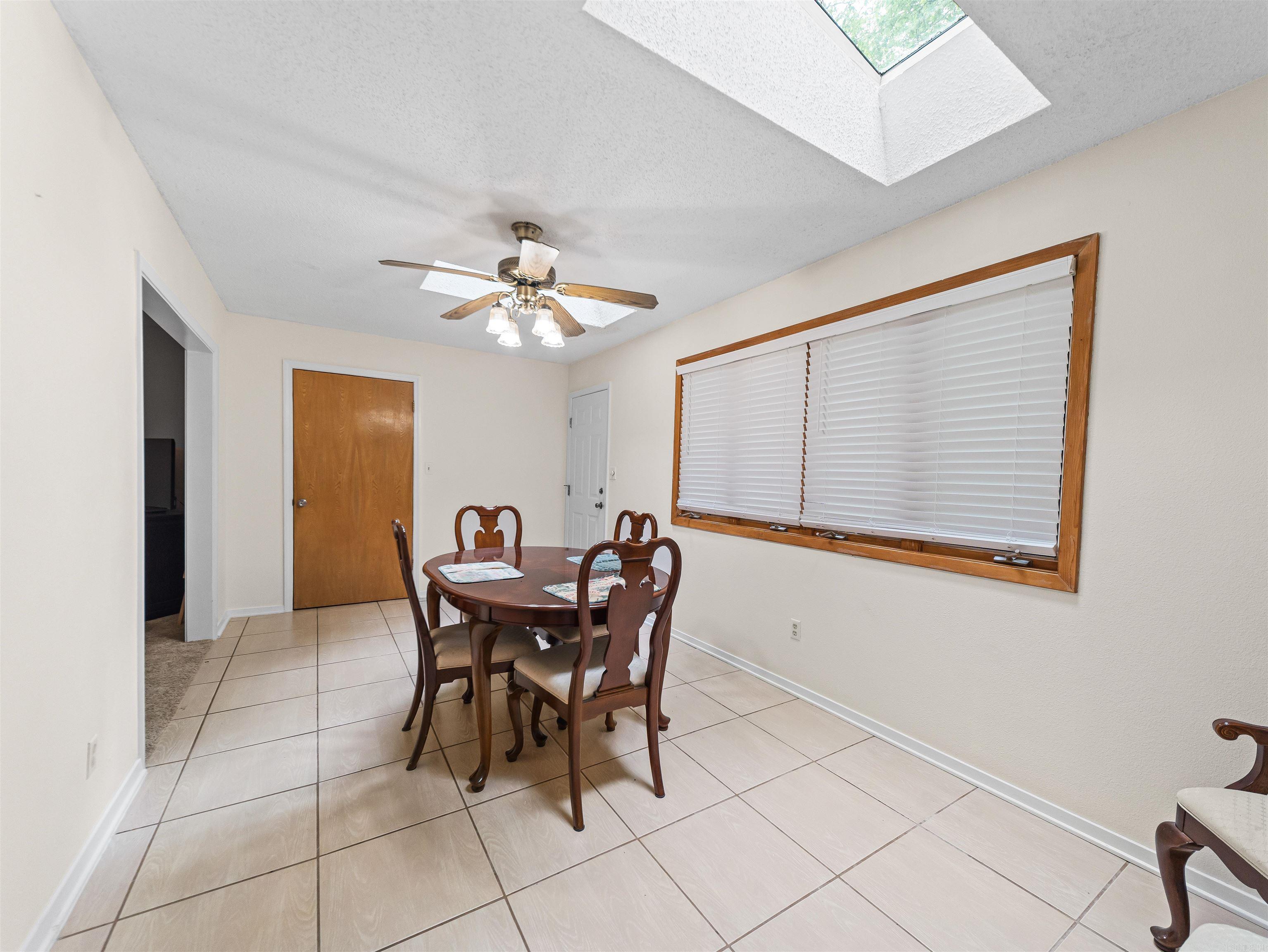 116 Emperado Property Photo 10