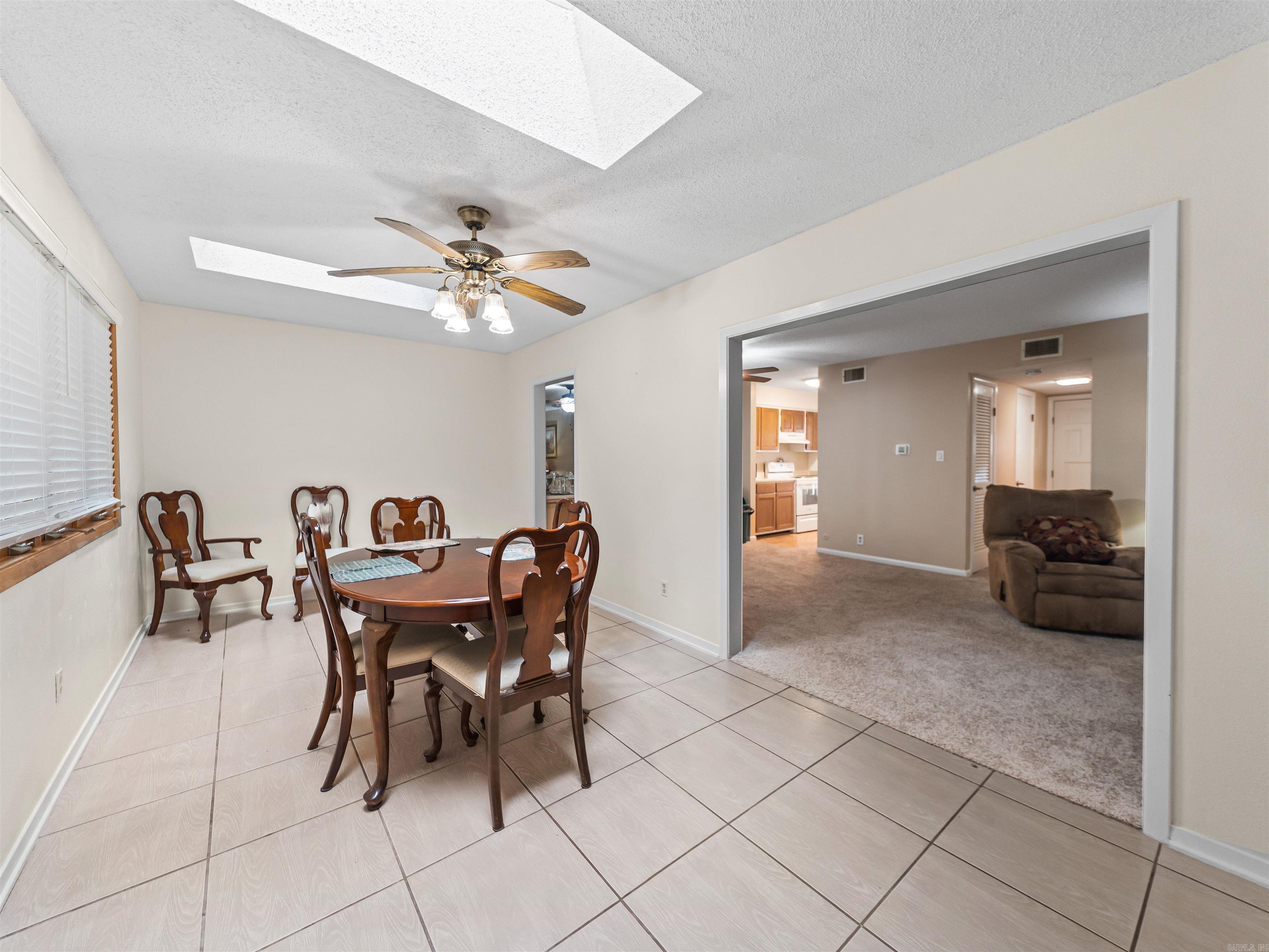 116 Emperado Property Photo 11