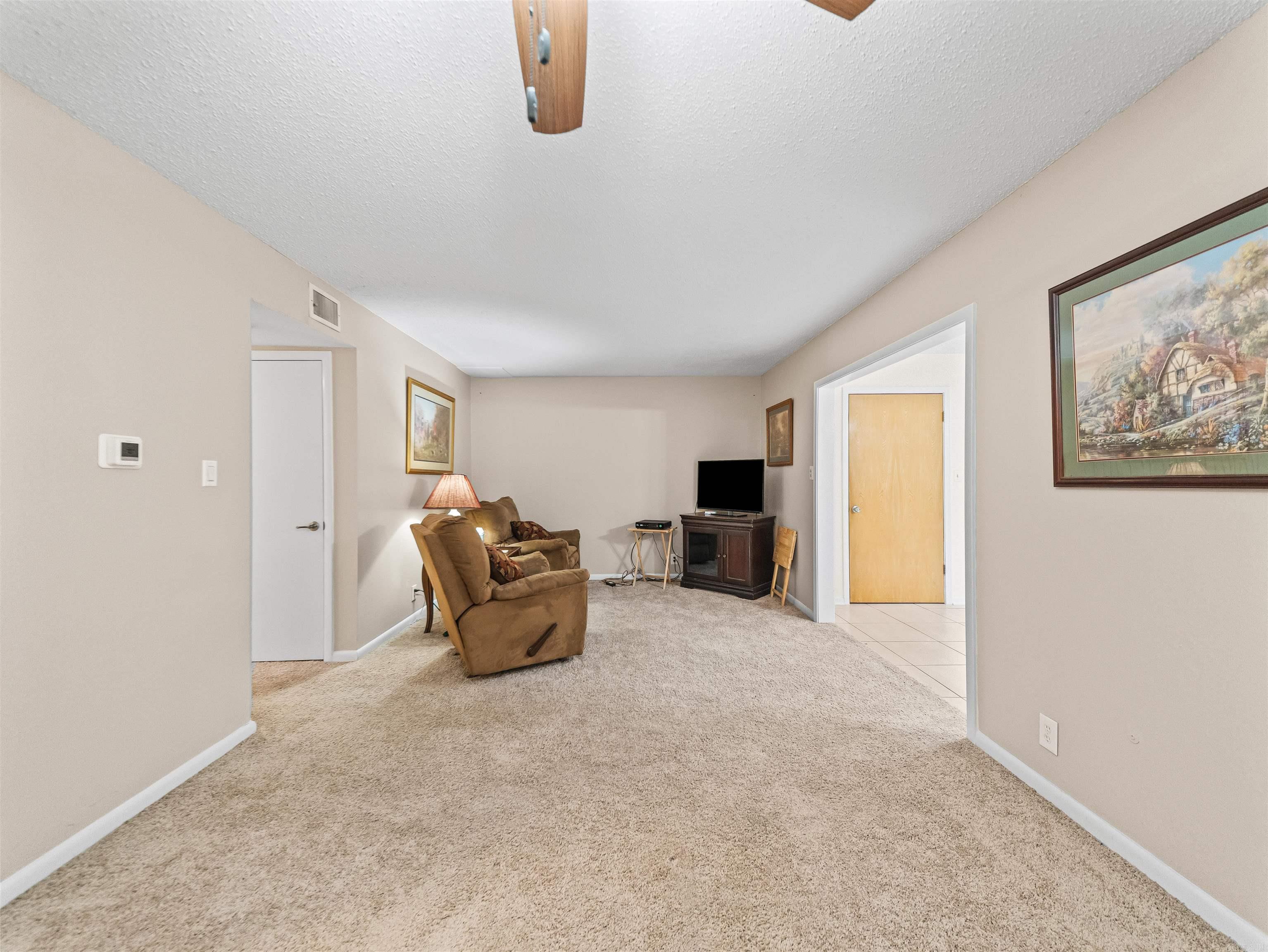 116 Emperado Property Photo 12