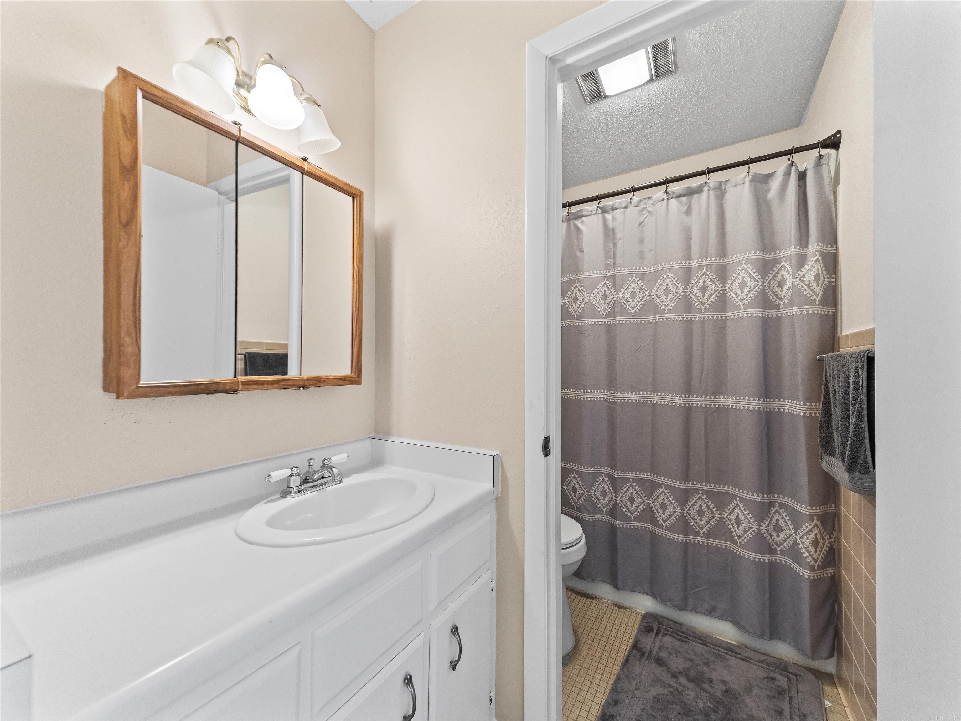 116 Emperado Property Photo 22