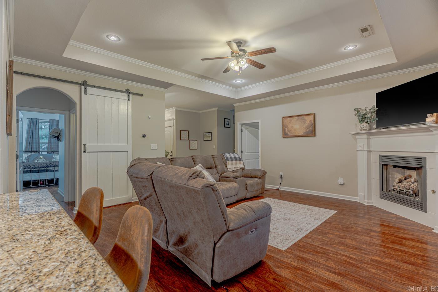 6850 Grace Village Drive Property Photo 5
