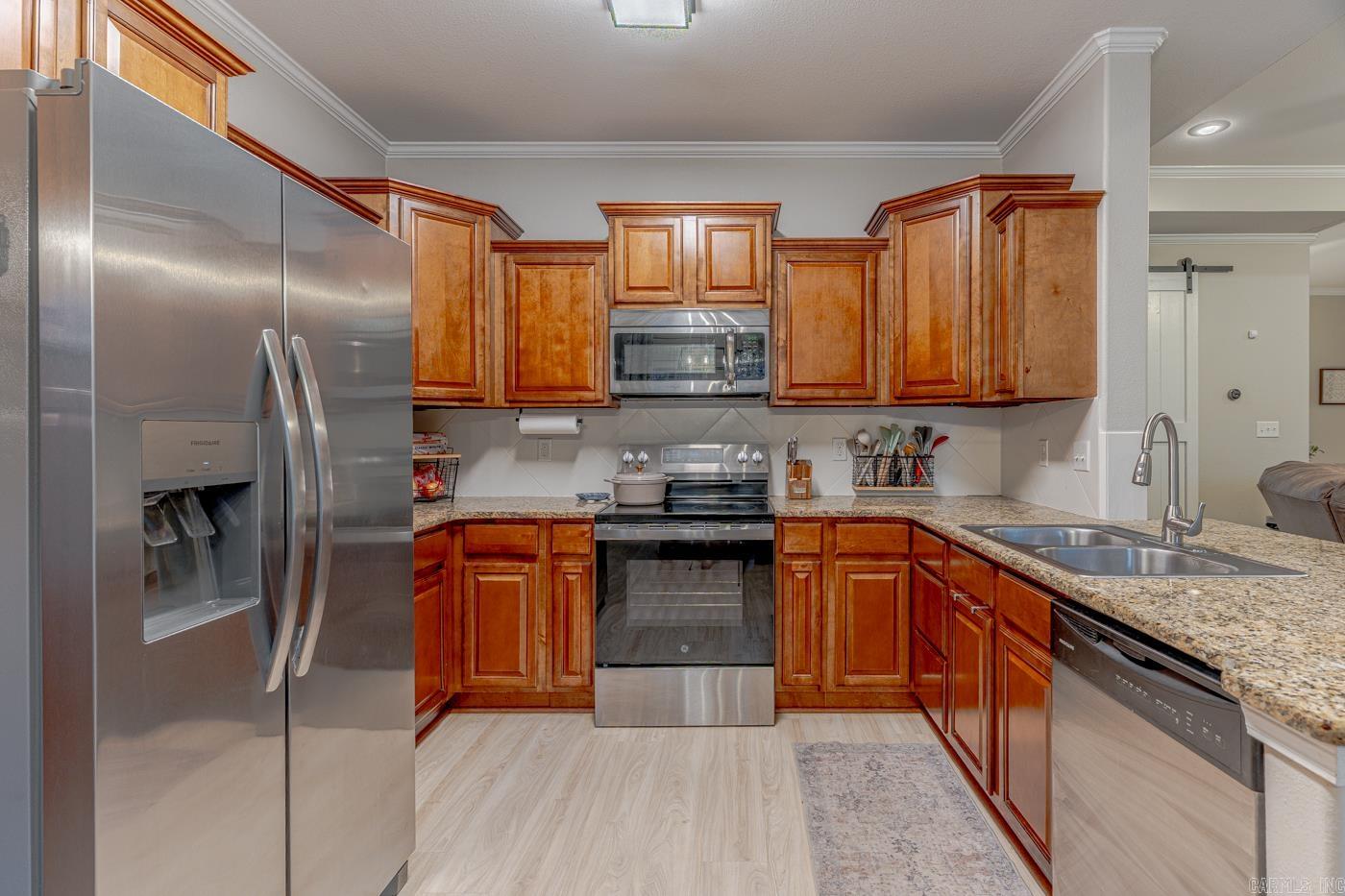 6850 Grace Village Drive Property Photo 10