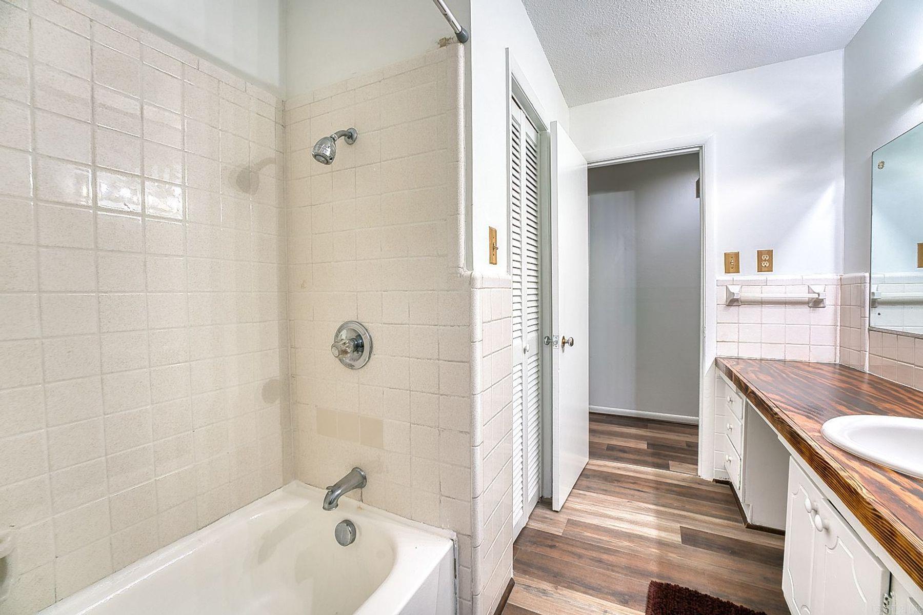 2702 Malvern Avenue Property Photo 20