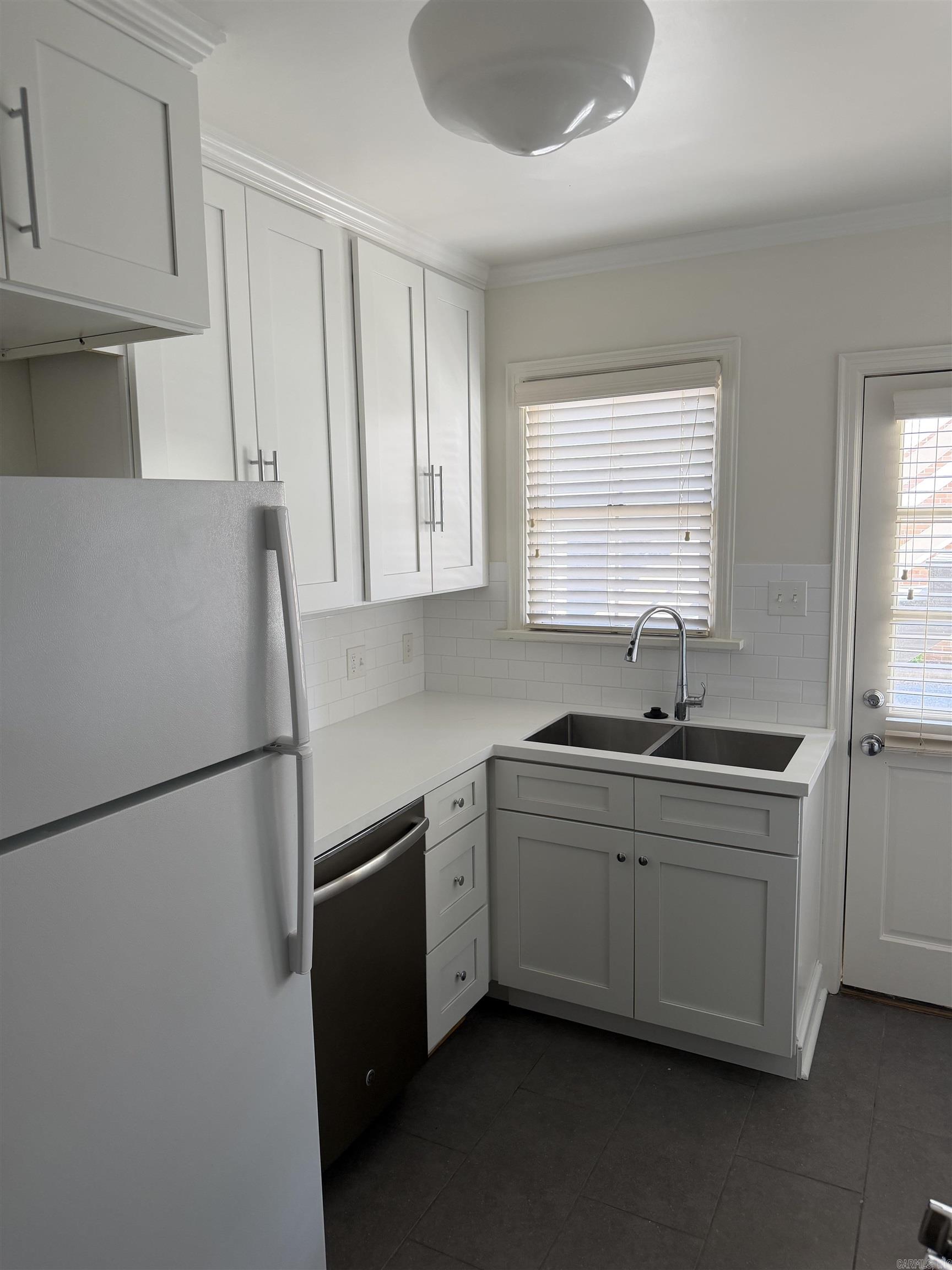 621 Cumberland Street 1/2 Property Photo 9