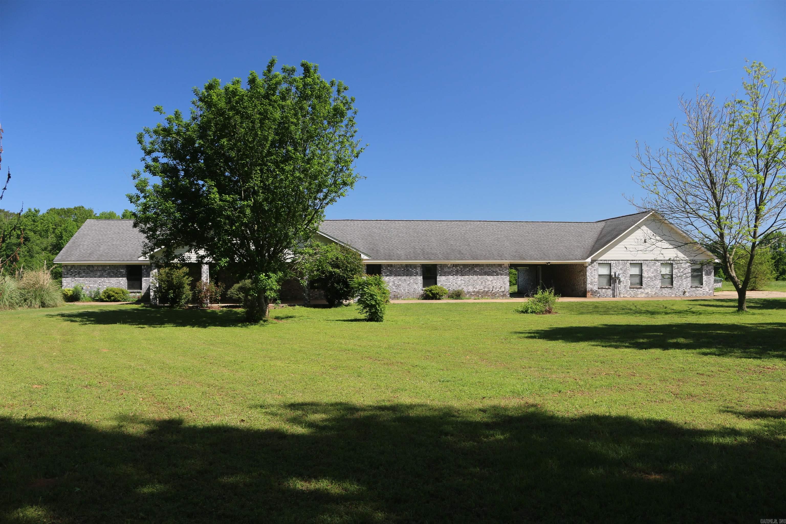 225 Martin Road Property Photo 1
