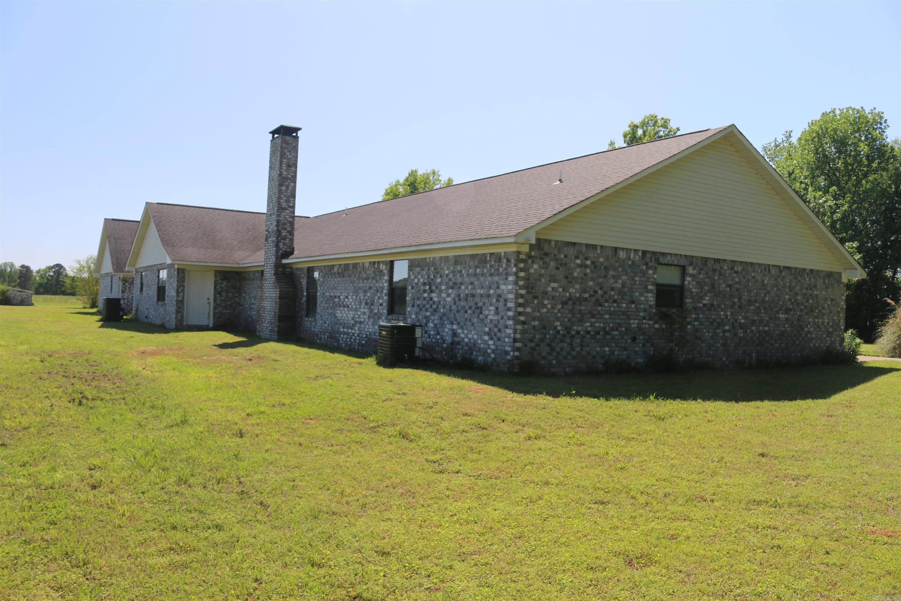 225 Martin Road Property Photo 4