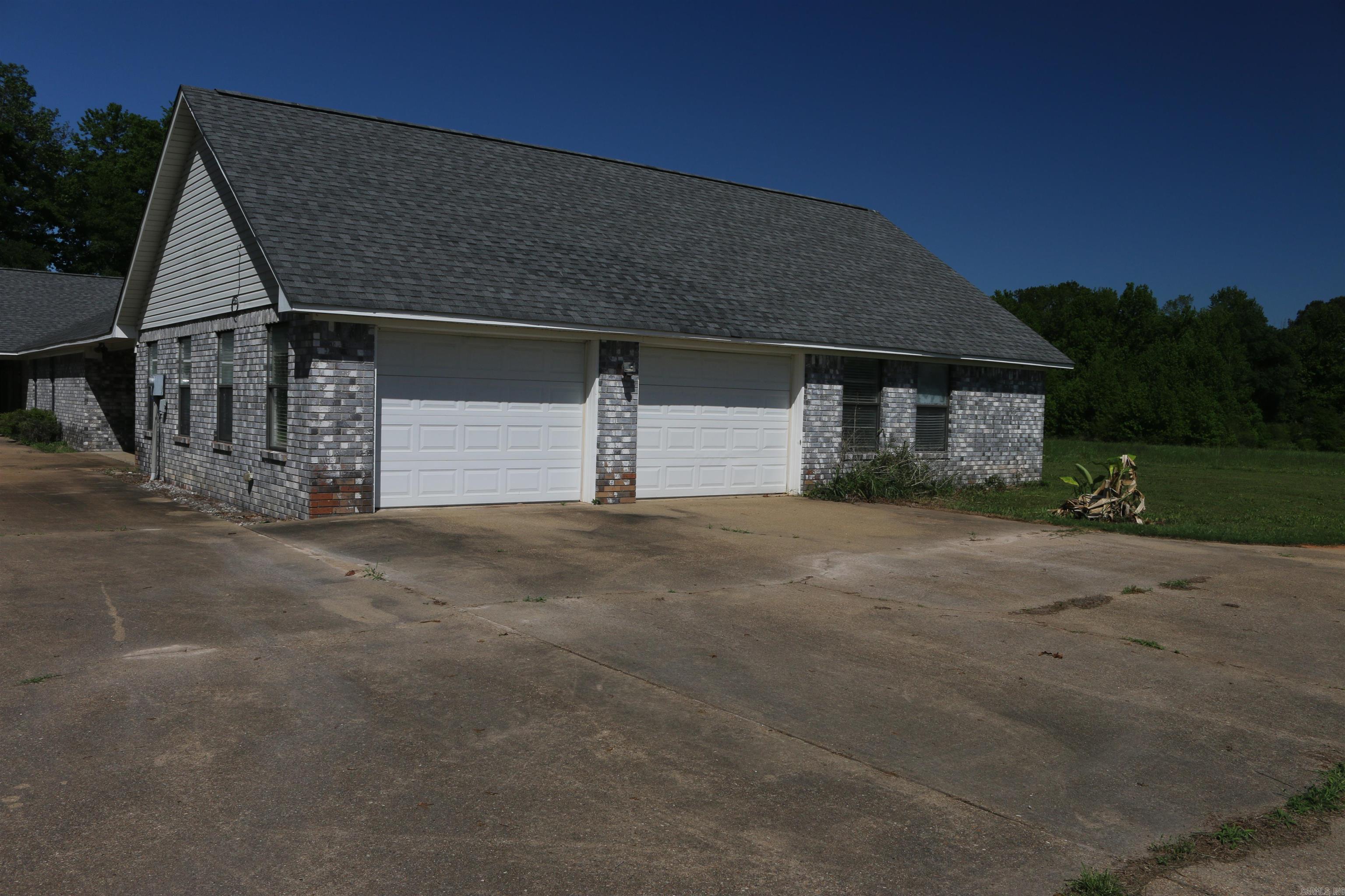 225 Martin Road Property Photo 31
