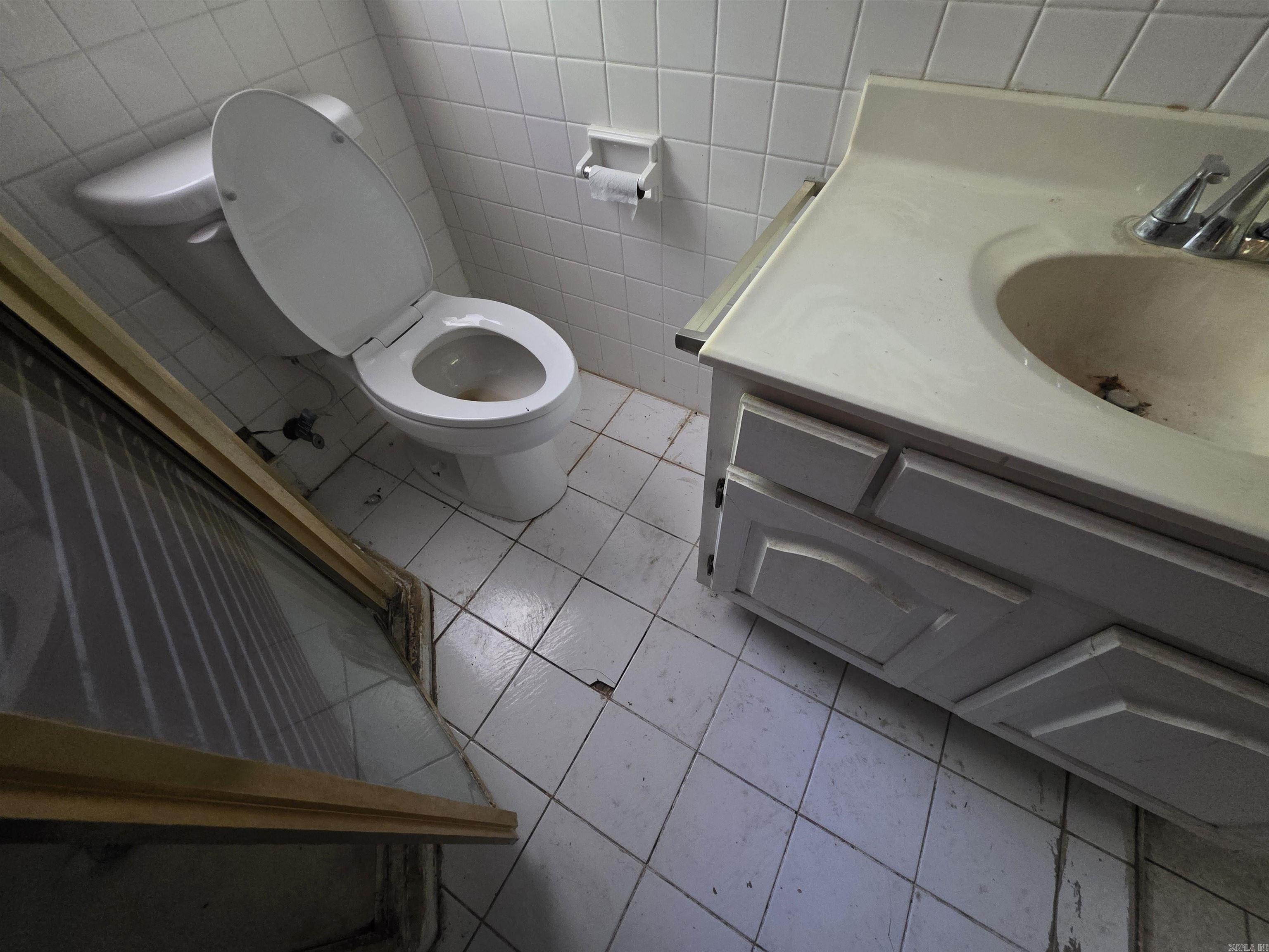 926 E Park Avenue Property Photo 6