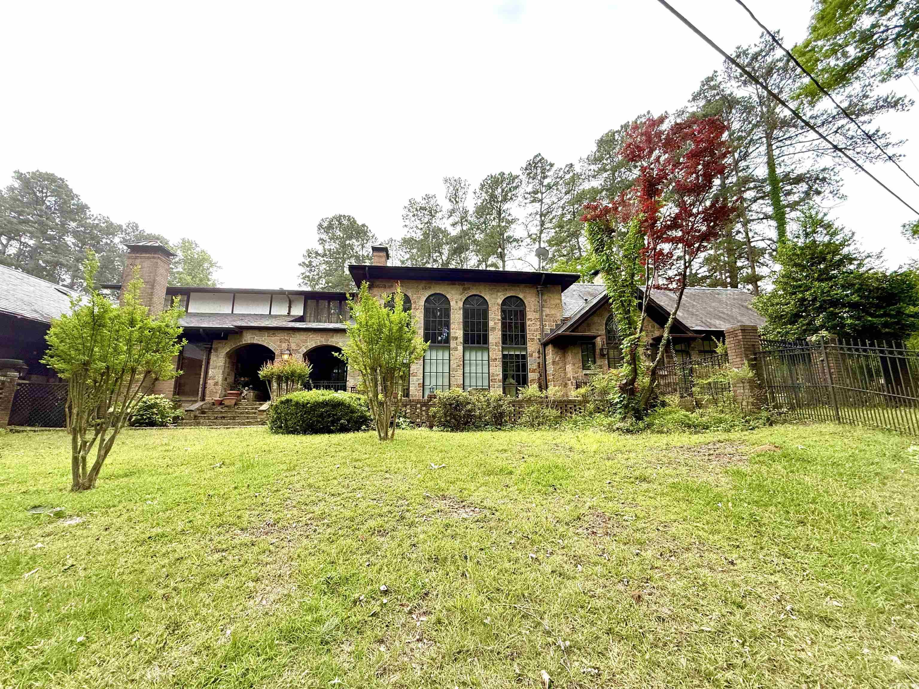 935 Brookridge Drive Property Photo 4