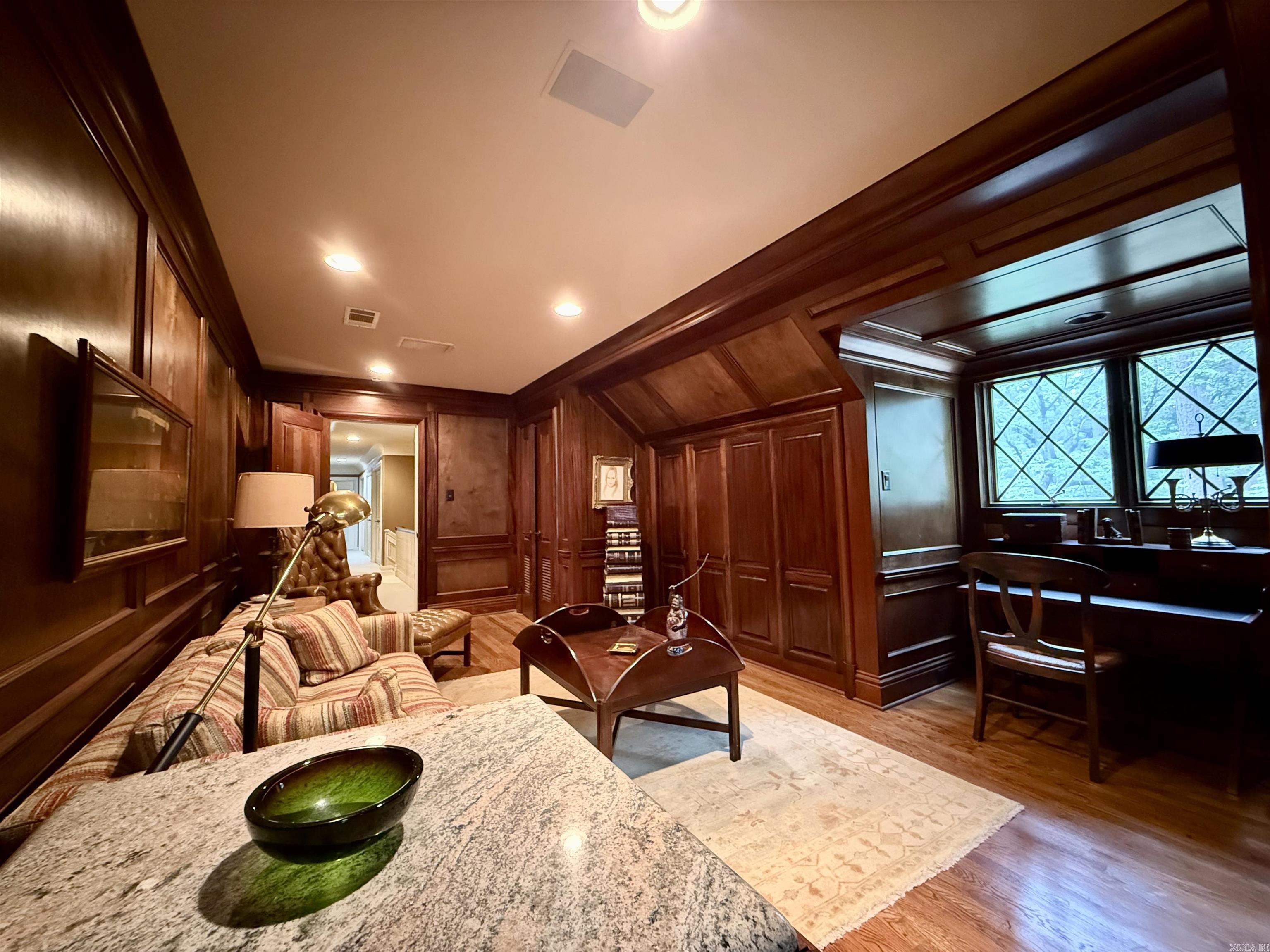 935 Brookridge Drive Property Photo 30