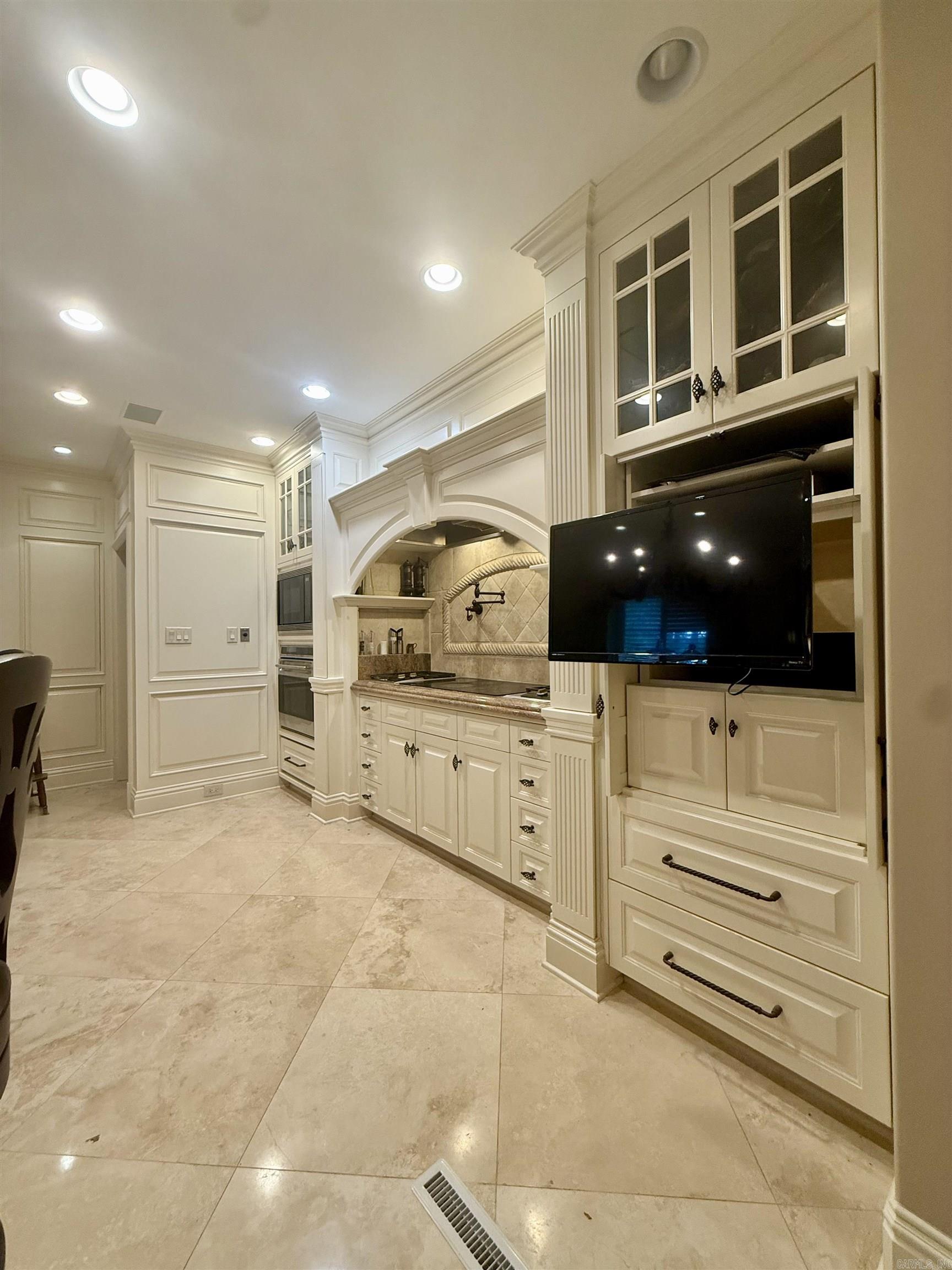 935 Brookridge Drive Property Photo 42