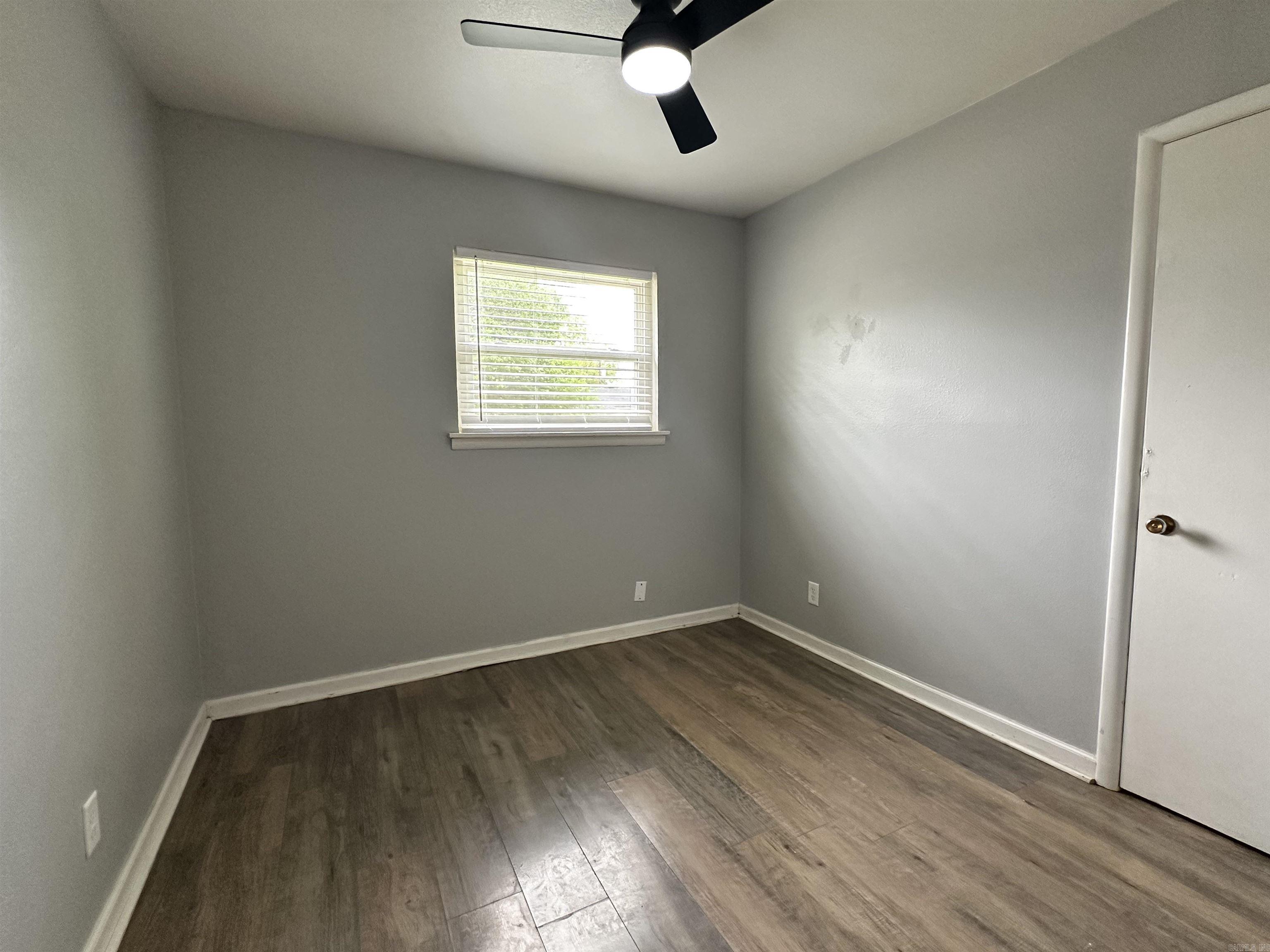 512 Ellen Drive Property Photo 7