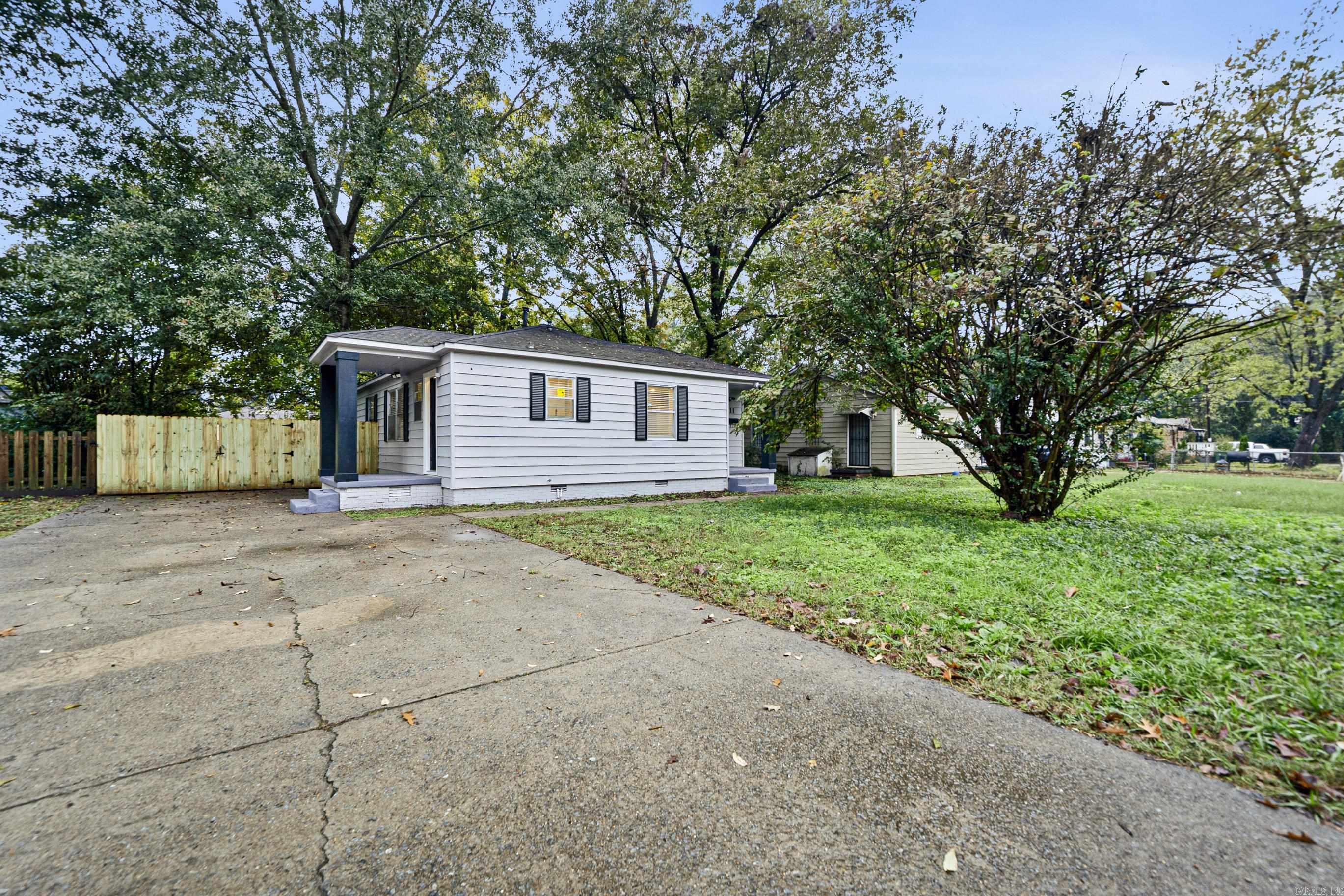11 Spear Road Property Photo 1