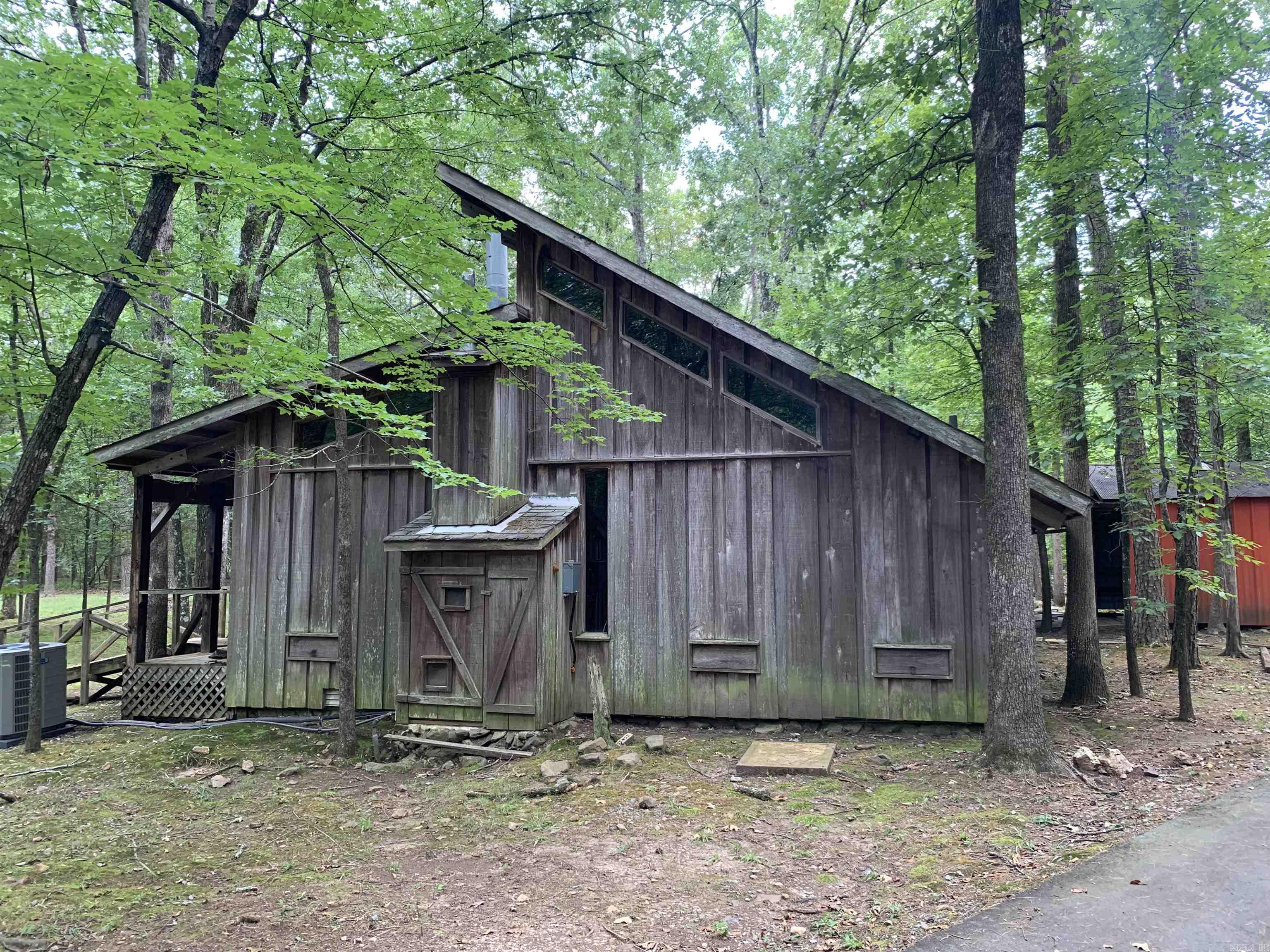 6002 Becknell Property Photo 2