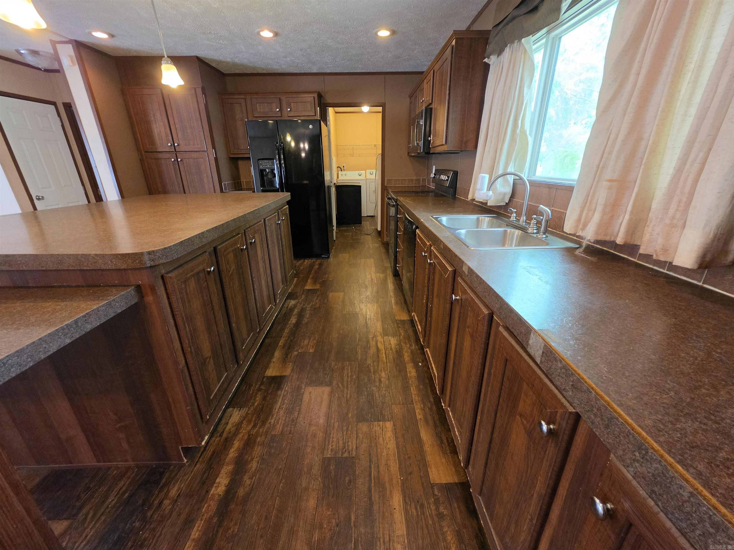 5268 Prince St Property Photo 7